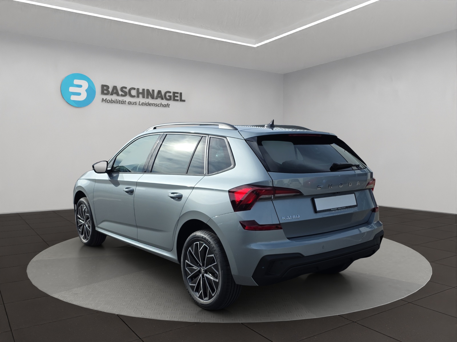 SKODA Kamiq 1.0 TSI Dynamic DSG-image-2