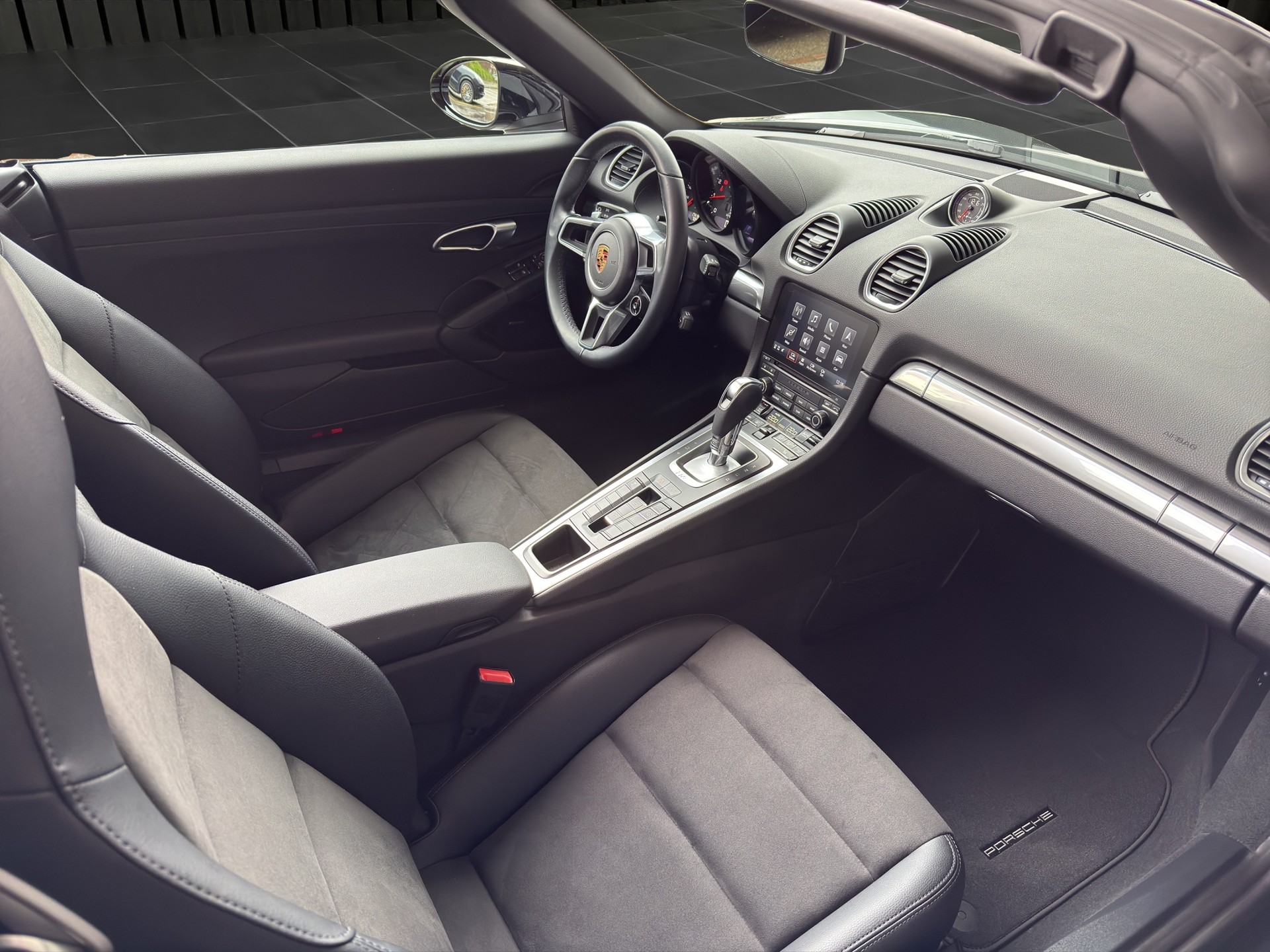 PORSCHE Boxster 718-image-15
