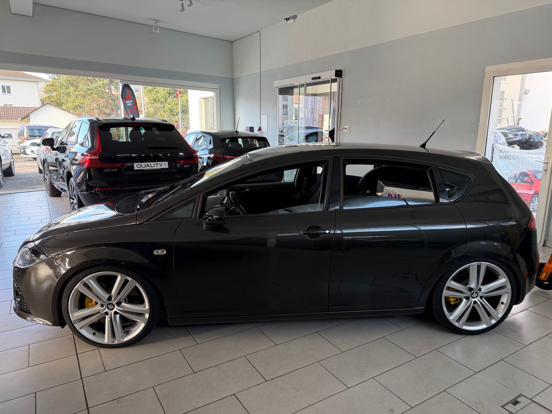 SEAT Leon 2.0 TSI Cupra-image-3