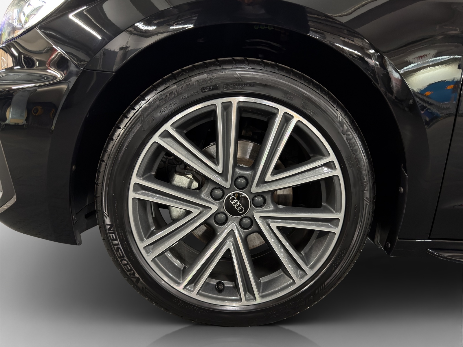 AUDI A1 Sportback 35 TFSI S Line S-tronic-image-13