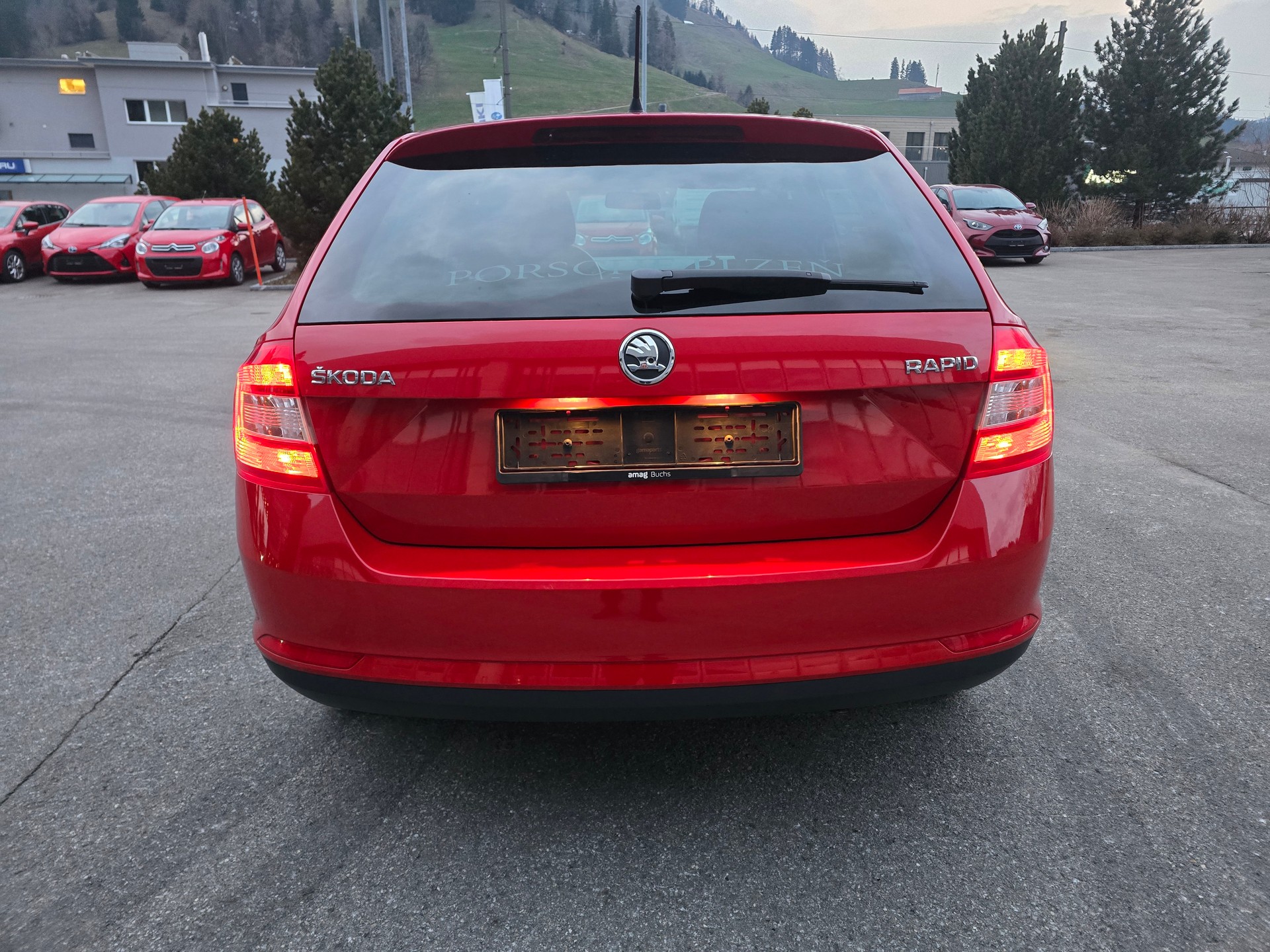 SKODA RAPID-image-5