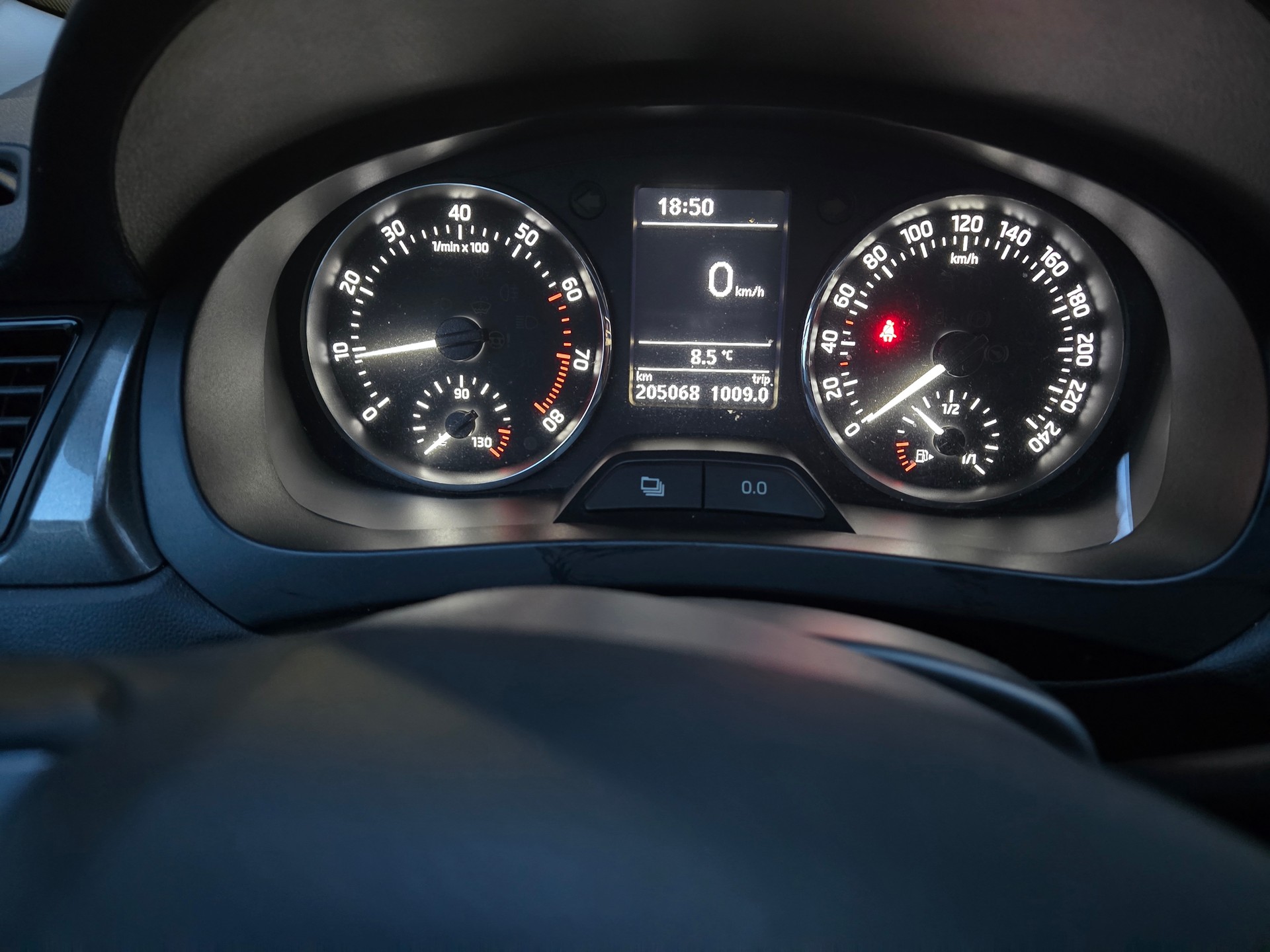 SKODA RAPID-image-13