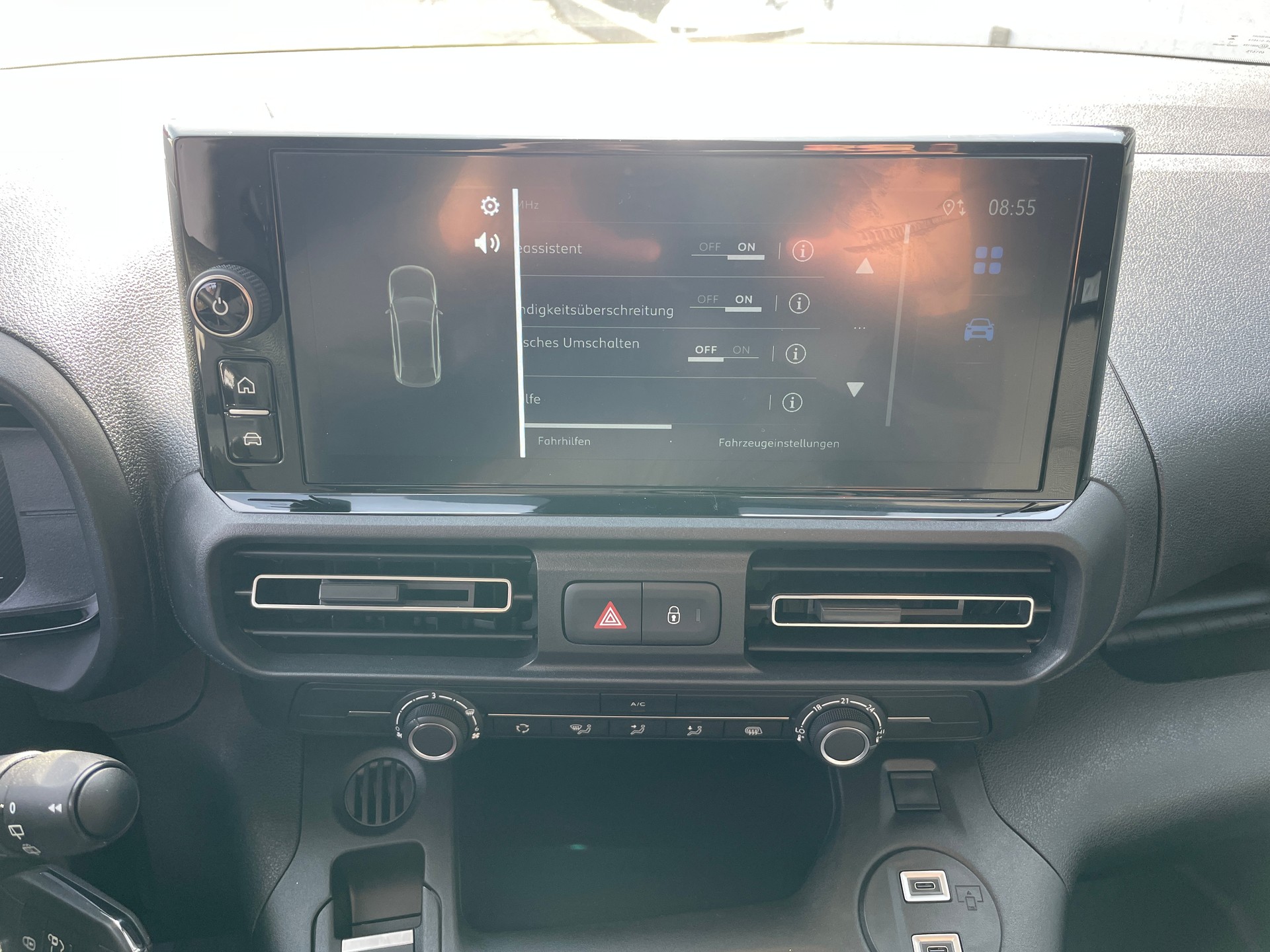 TOYOTA Proace City Van EV 50 kWh Advanced Long mit Holzboden-image-17