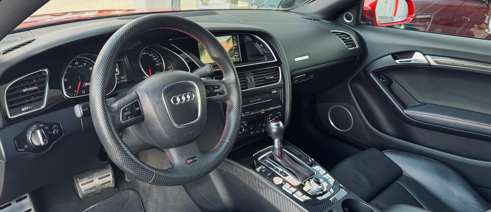 AUDI RS5 Coupé 4.2 FSI quattro S-tronic-image-6