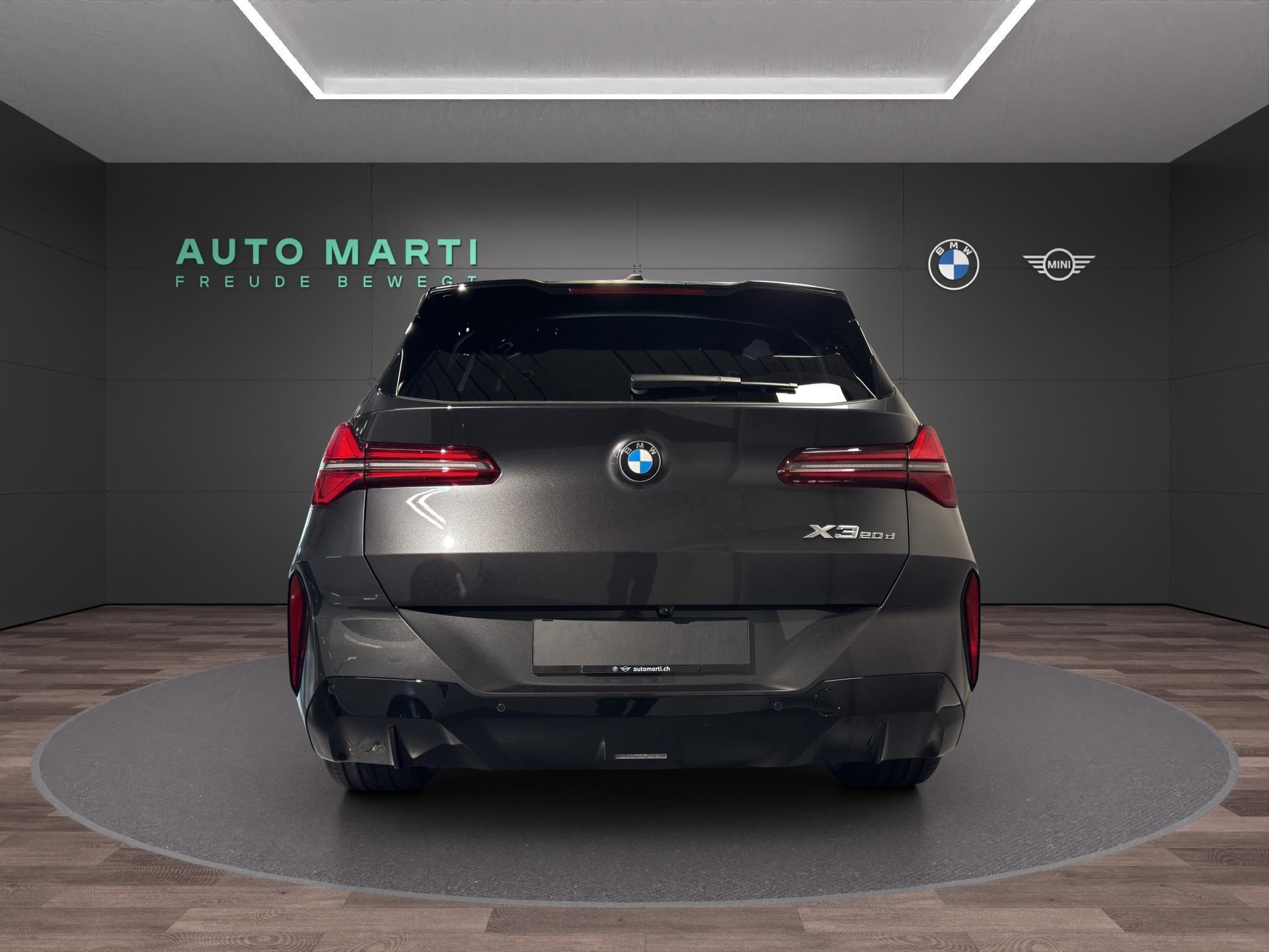 BMW X3 20d M Sport-showroom-element-2