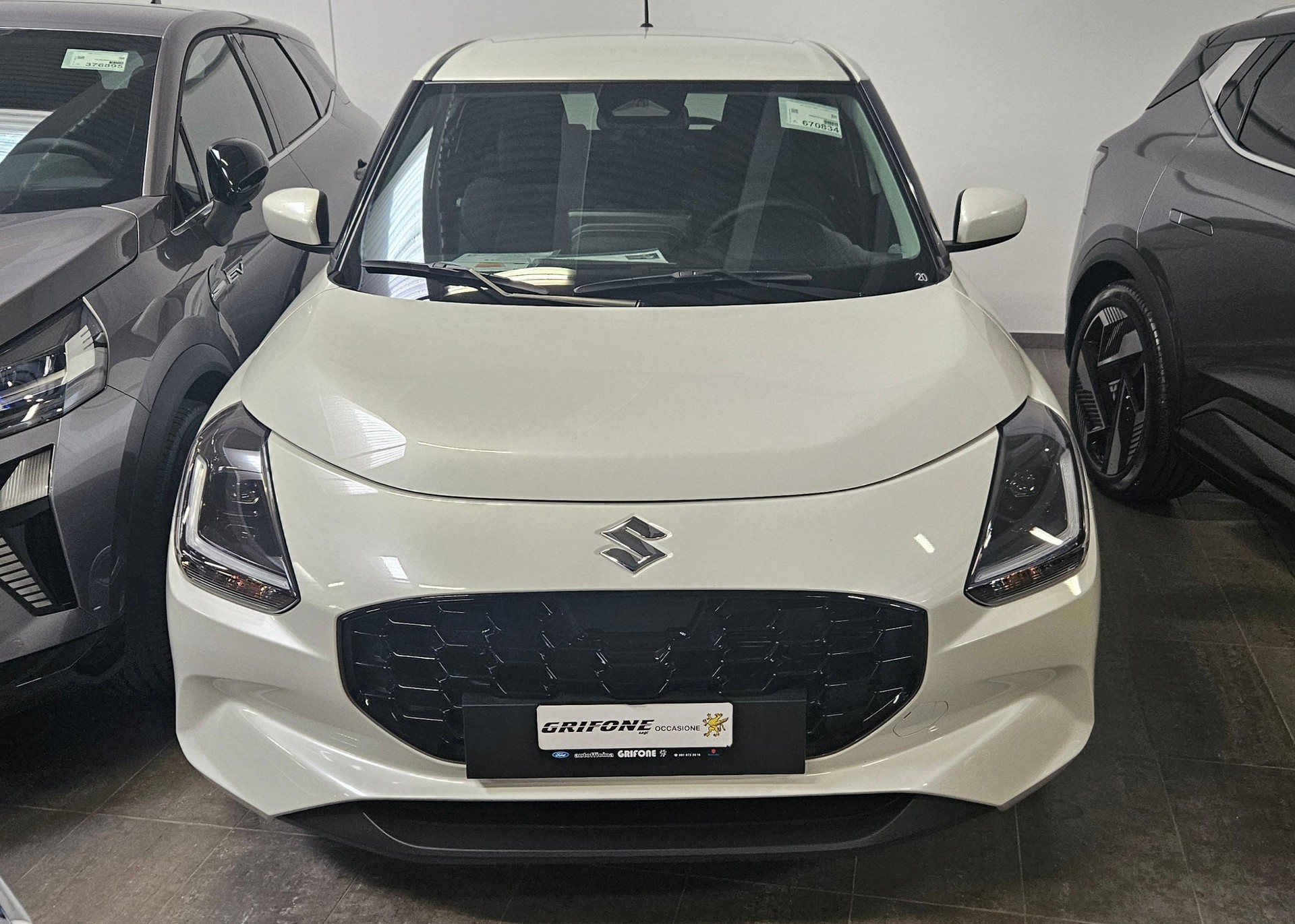 SUZUKI Swift 1.2 Sakura Hybrid-image-1