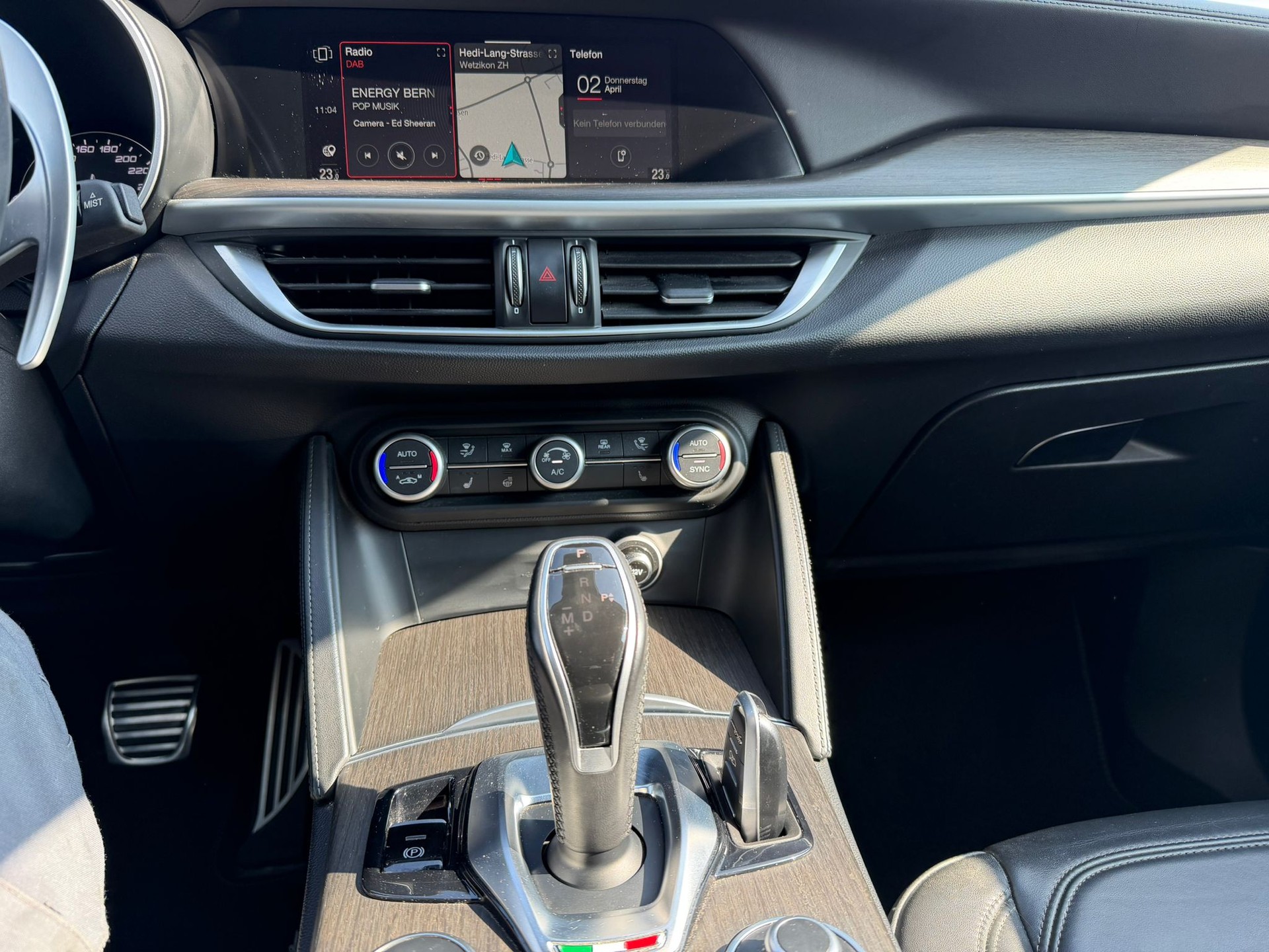 ALFA ROMEO Stelvio 2.0 Executive Q4 Automatic-image-6