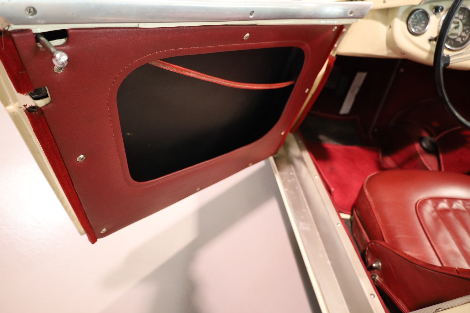 AUSTIN-HEALEY 100/4 BN1-image-14