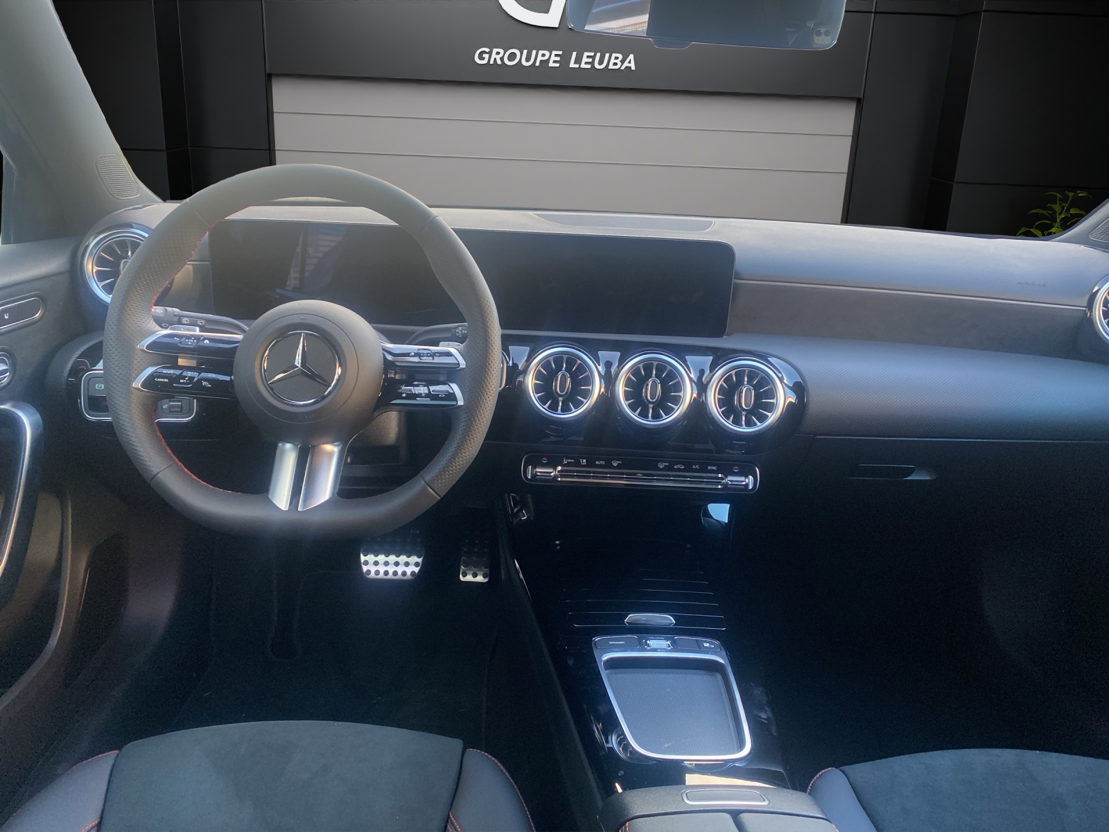 Image MERCEDES-BENZ A-250 A 250 4Matic 8G-DCT