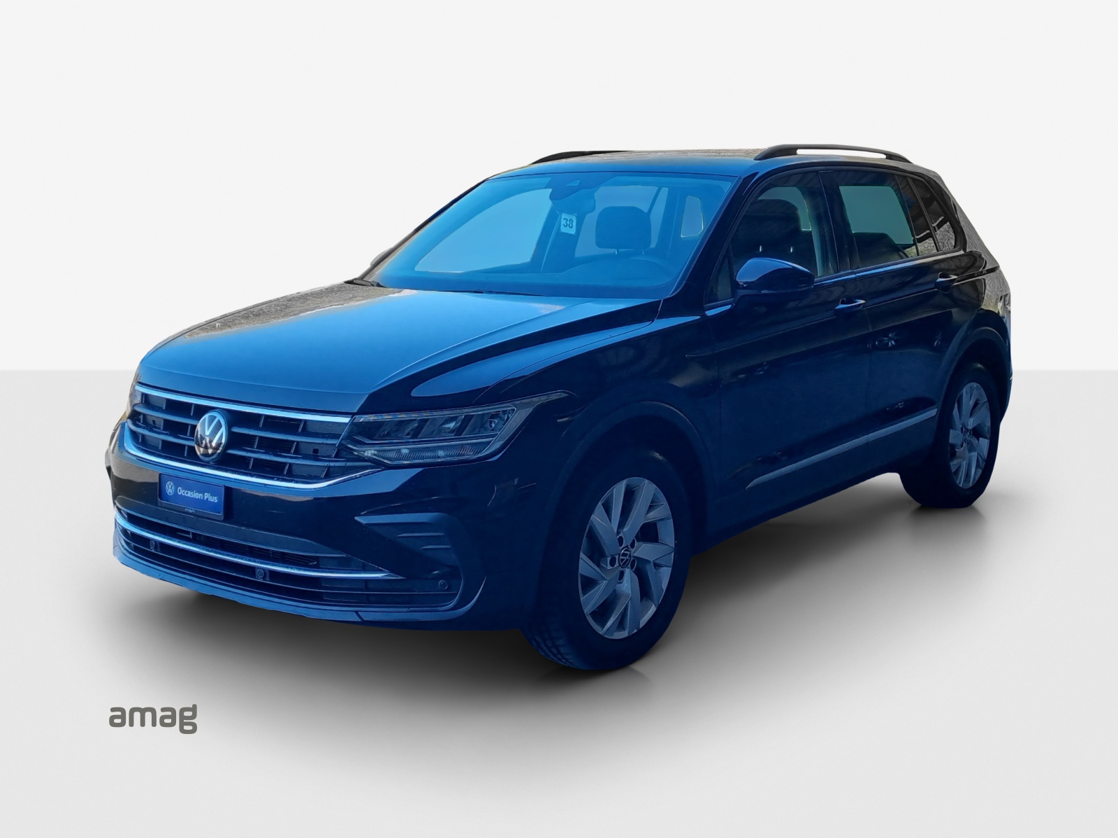 VW Tiguan 2.0TSI Life 4Motion DSG-image-0