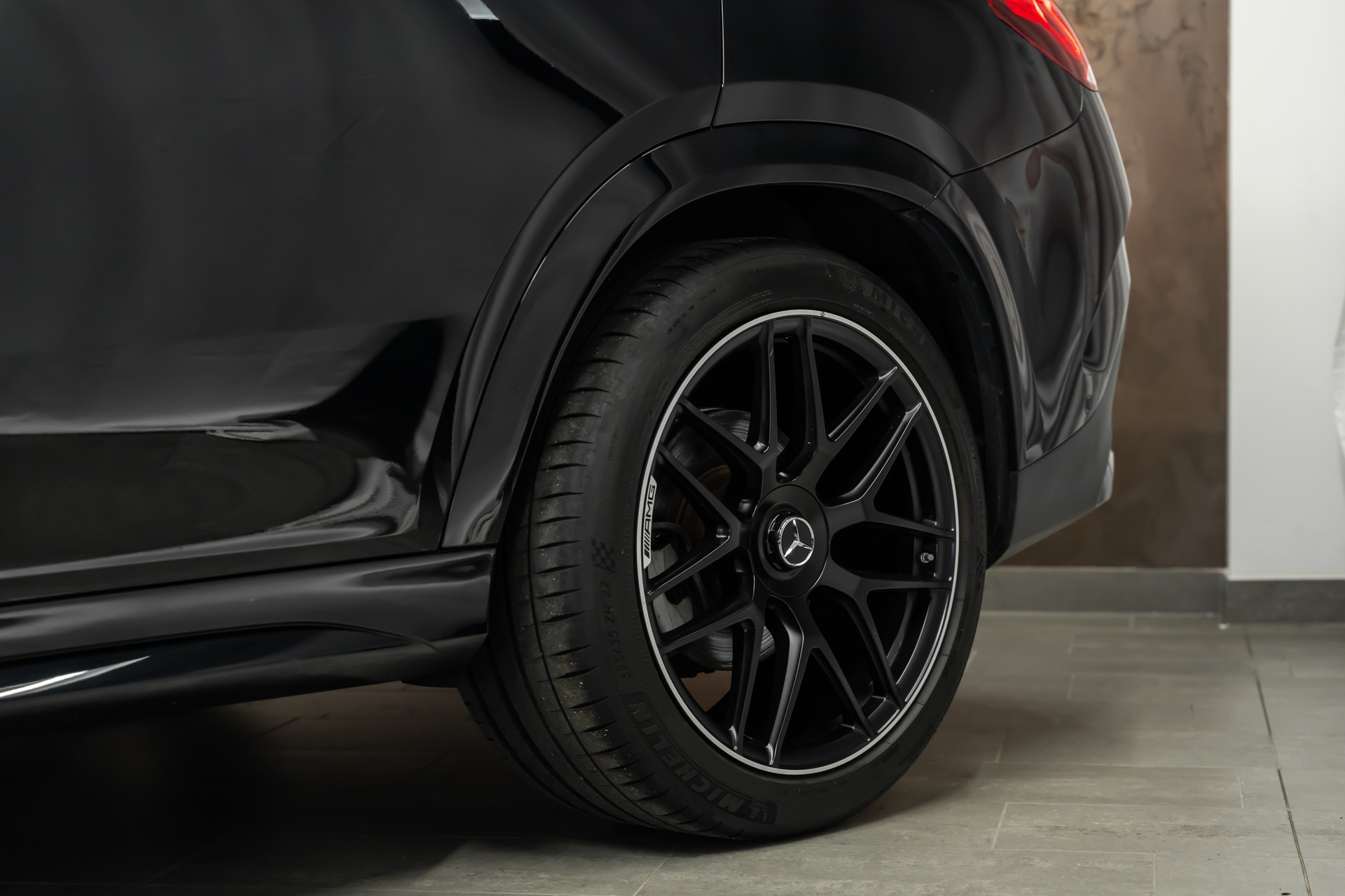 MERCEDES-BENZ GLE Coupé 53 AMG 4Matic+ Speedshift *24 M-Garantie*Panorama*Air-Balance*Sitzbelüftung*-image-4