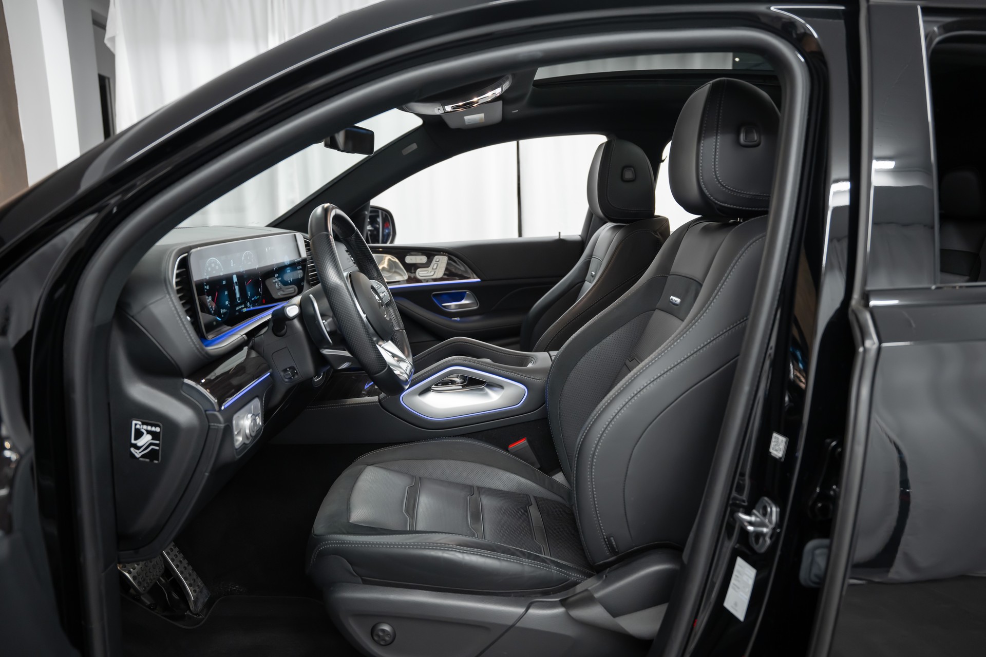 MERCEDES-BENZ GLE Coupé 53 AMG 4Matic+ Speedshift *24 M-Garantie*Panorama*Air-Balance*Sitzbelüftung*-image-11