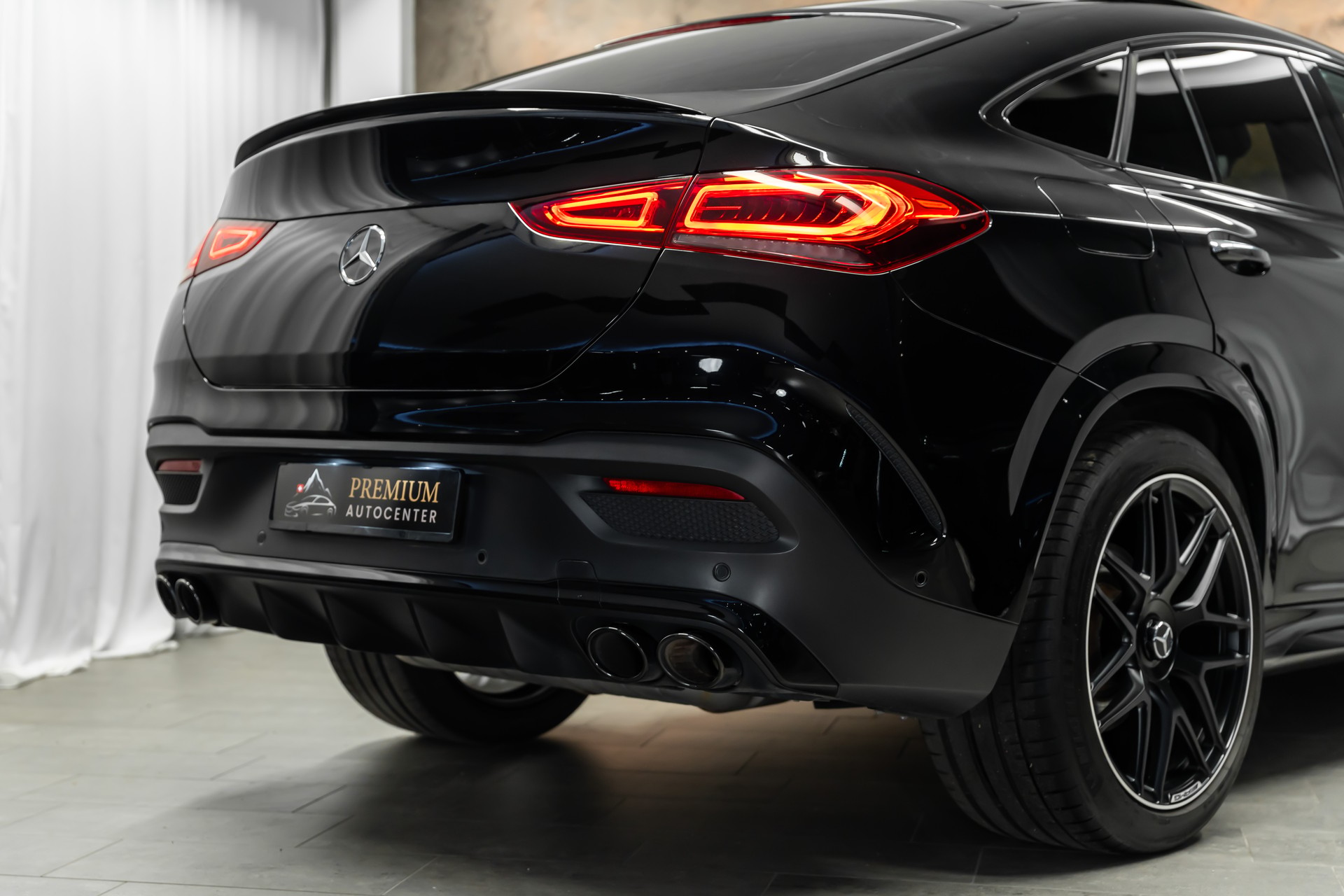 MERCEDES-BENZ GLE Coupé 53 AMG 4Matic+ Speedshift *24 M-Garantie*Panorama*Air-Balance*Sitzbelüftung*-image-7