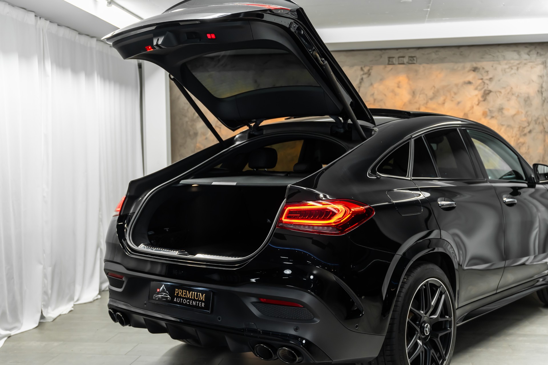 MERCEDES-BENZ GLE Coupé 53 AMG 4Matic+ Speedshift *24 M-Garantie*Panorama*Air-Balance*Sitzbelüftung*-image-9