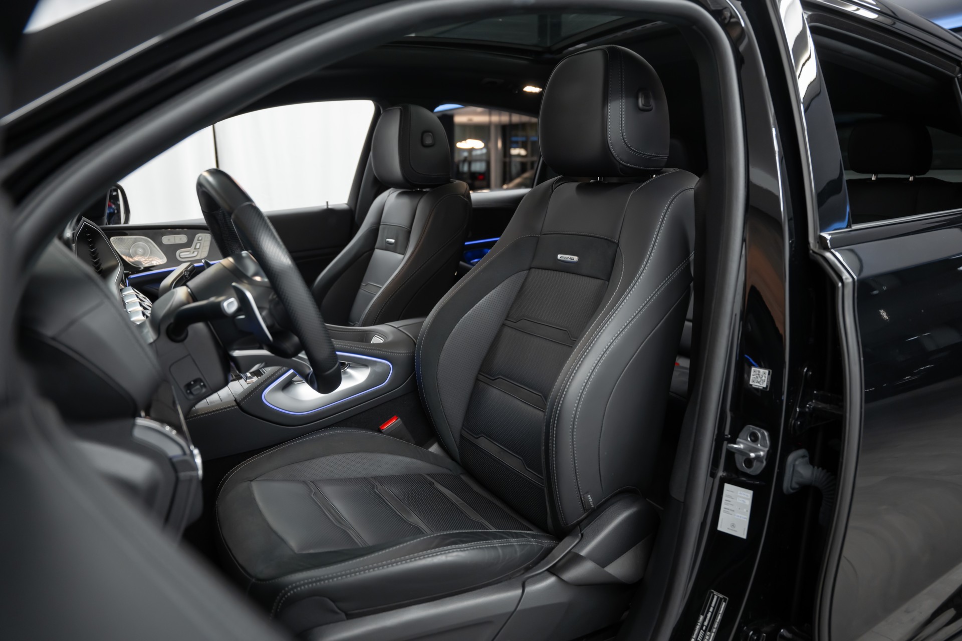 MERCEDES-BENZ GLE Coupé 53 AMG 4Matic+ Speedshift *24 M-Garantie*Panorama*Air-Balance*Sitzbelüftung*-image-12