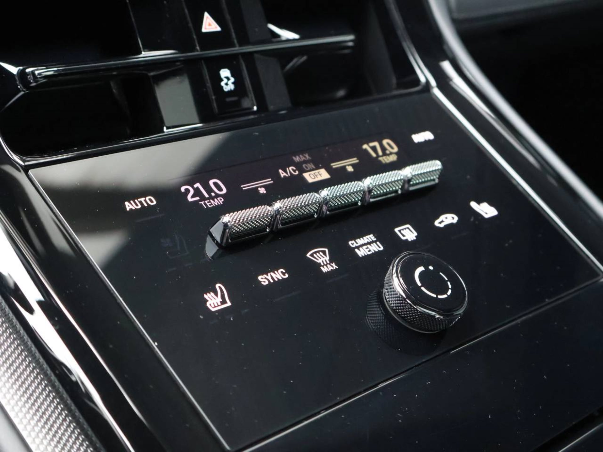 PORSCHE Panamera 4S E-Hybrid-image-28