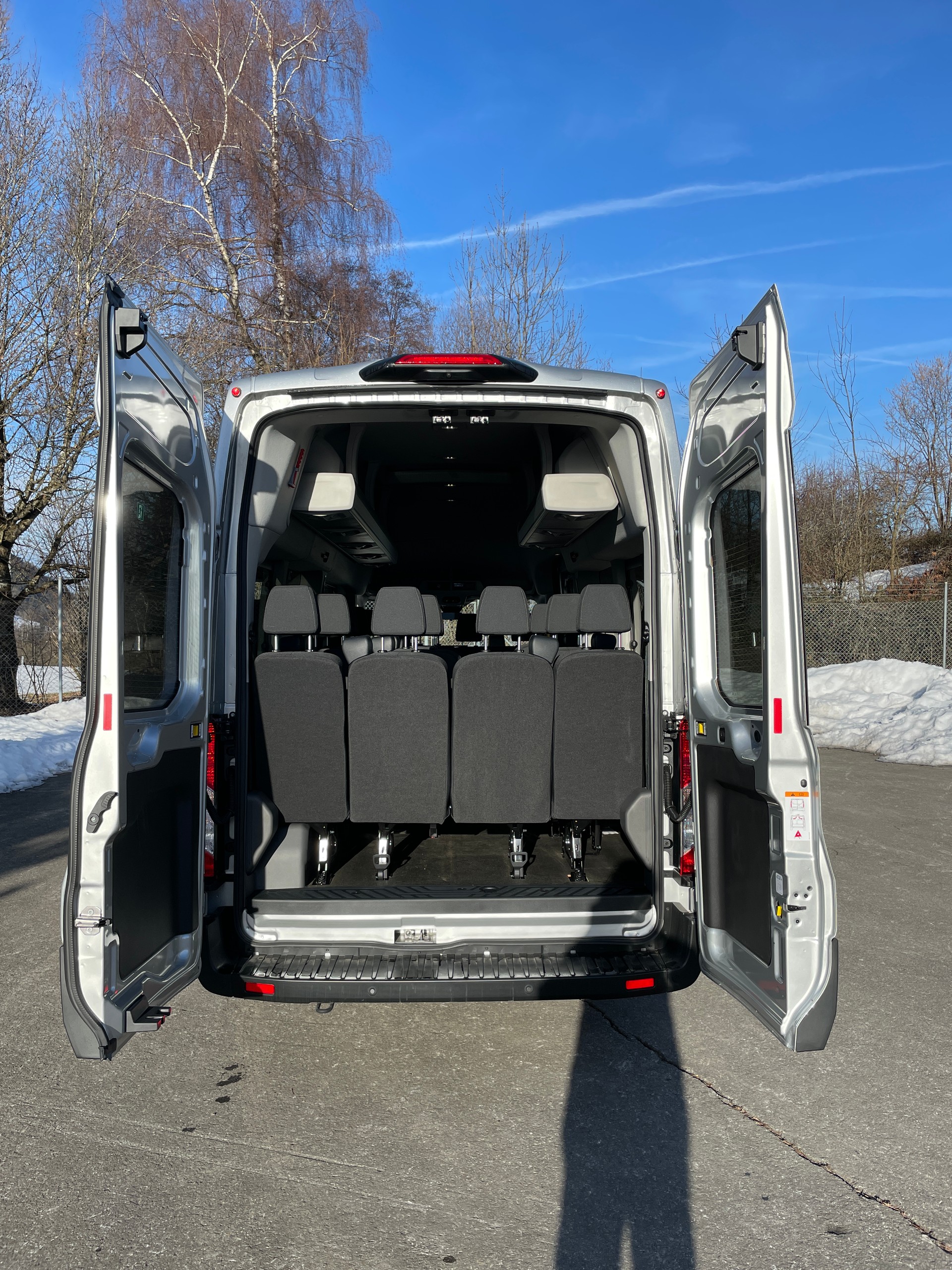 FORD Transit 460 L4H3 RWD A 18-Sitzer mit Standheizung und Rückfahrkamera-image-6