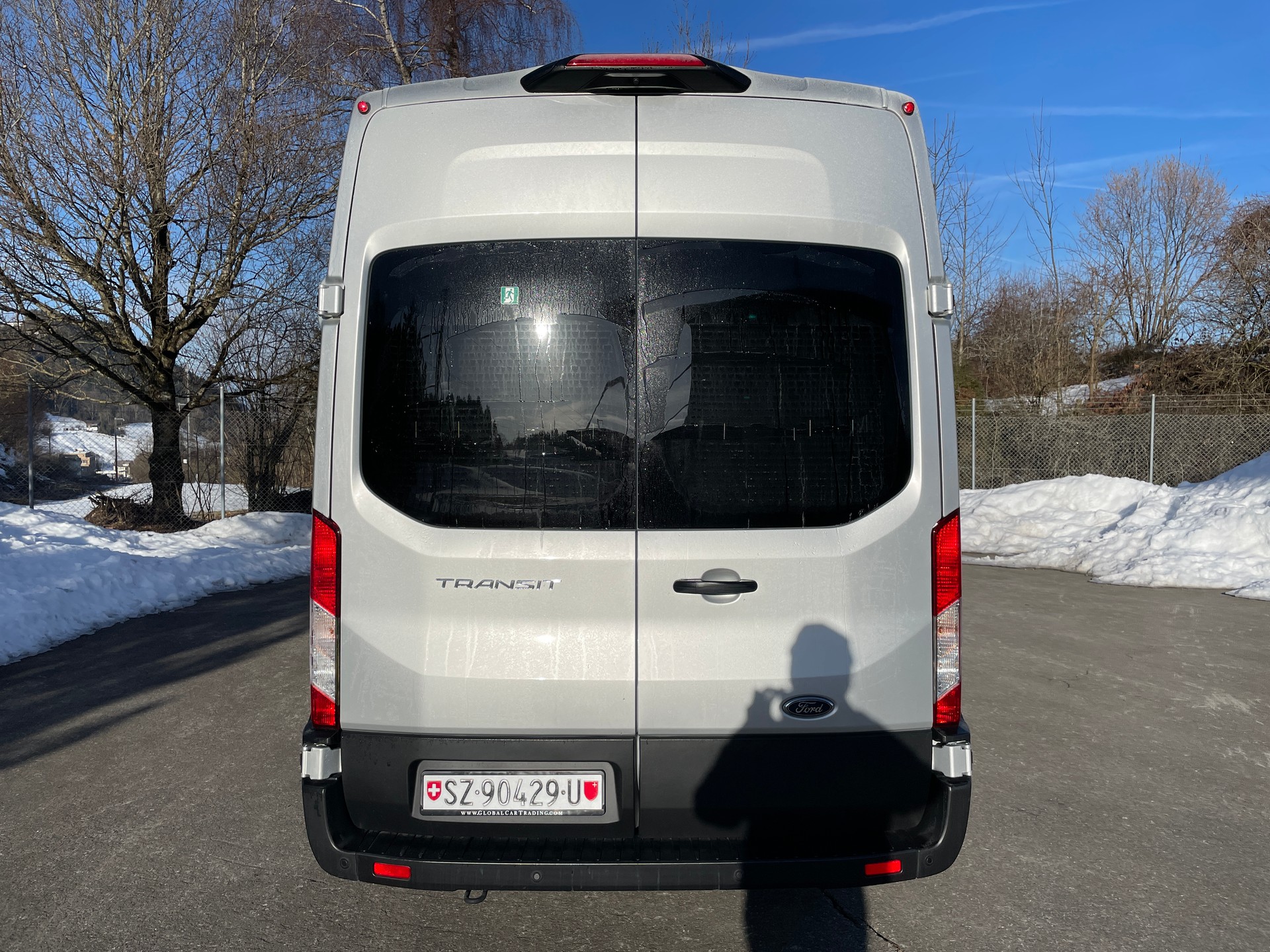 FORD Transit 460 L4H3 RWD A 18-Sitzer mit Standheizung und Rückfahrkamera-image-5