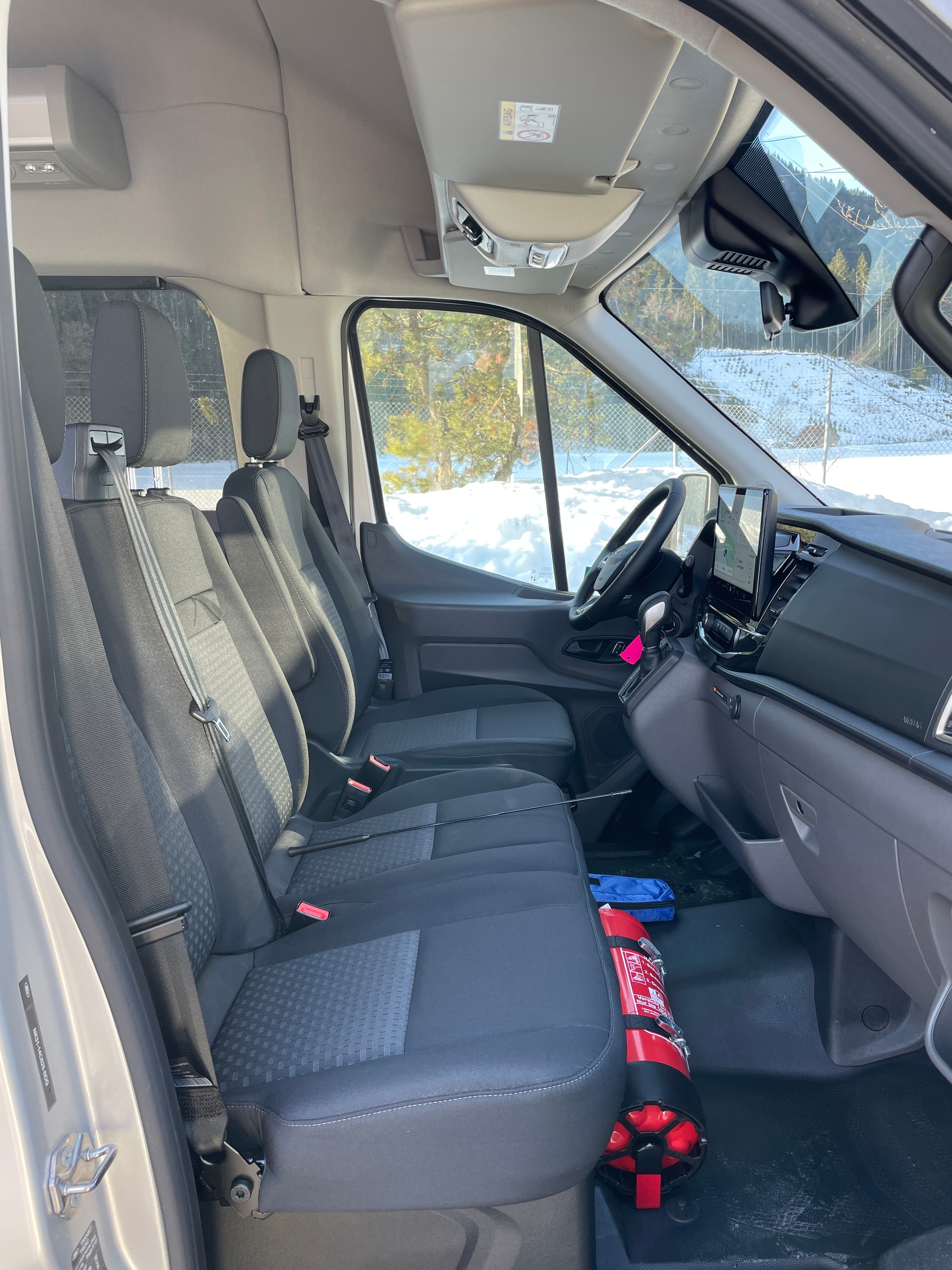 FORD Transit 460 L4H3 RWD A 18-Sitzer mit Standheizung und Rückfahrkamera-image-15