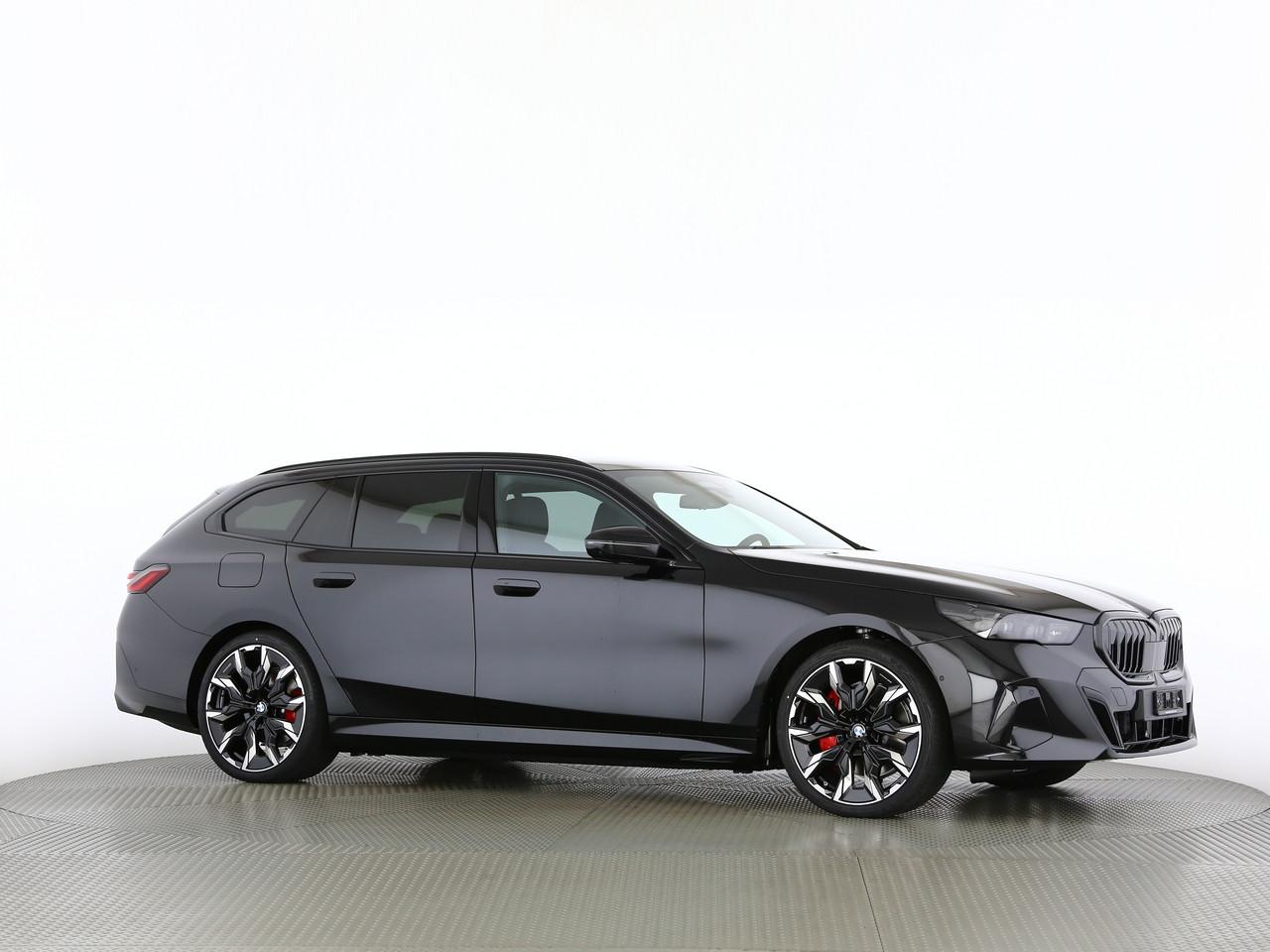 BMW i5 xDrive40 Touring-image-19