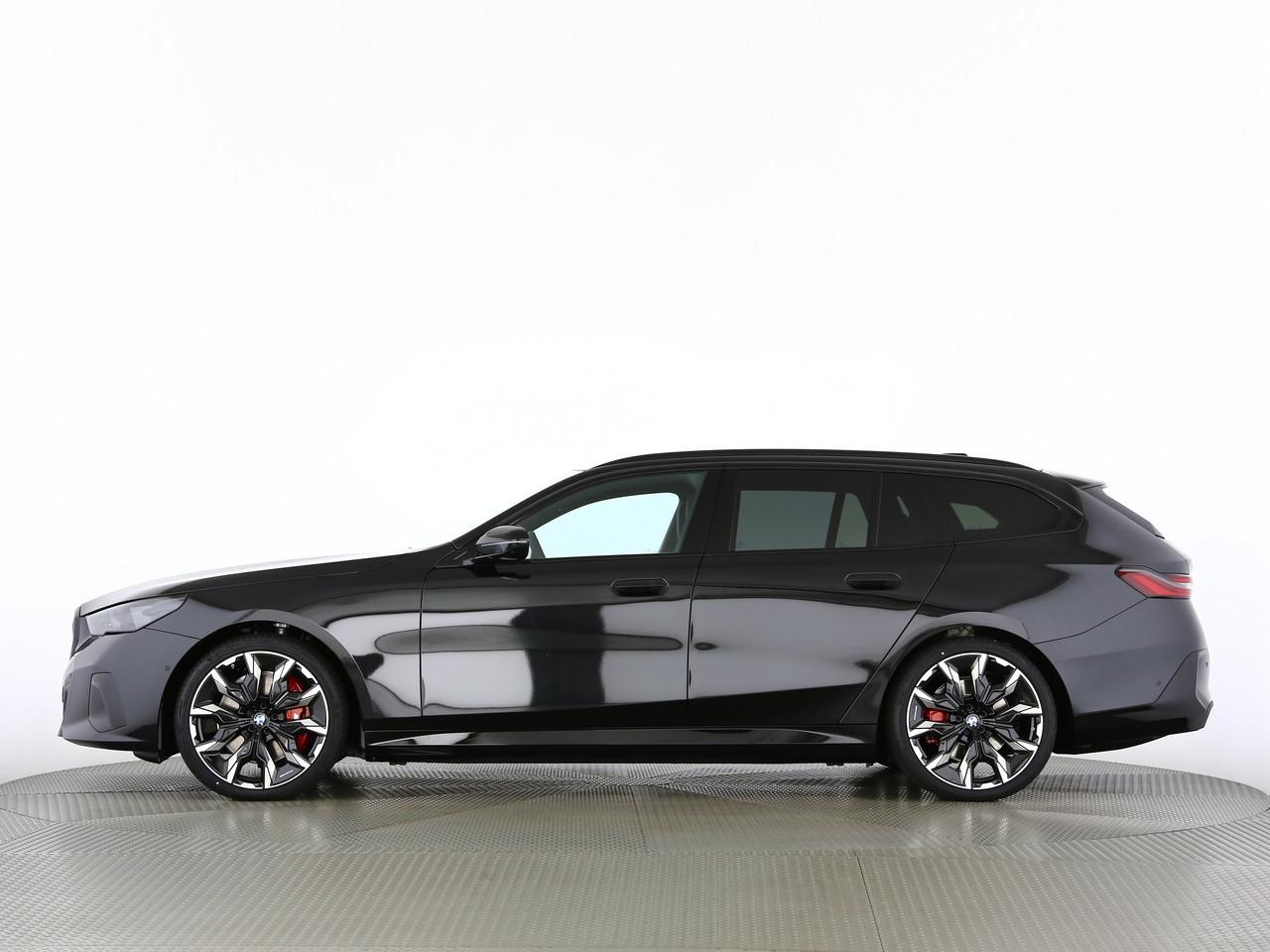 BMW i5 xDrive40 Touring-image-5