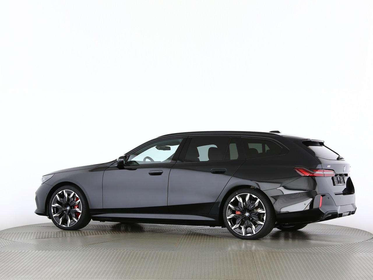 BMW i5 xDrive40 Touring-image-7