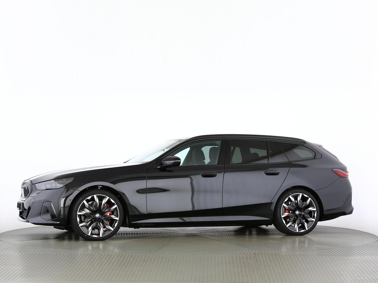 BMW i5 xDrive40 Touring-image-4