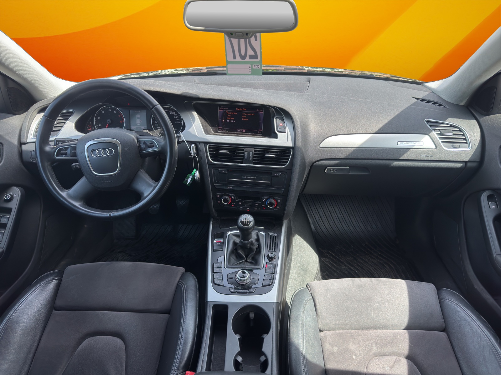AUDI A4 Avant 1.8 TFSI quattro-image-8
