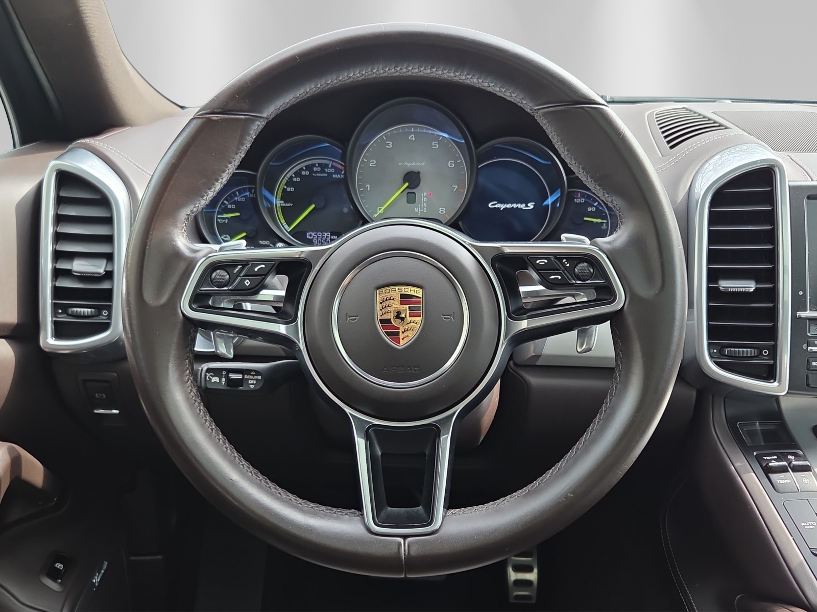 PORSCHE Cayenne S E-Hybrid-image-7