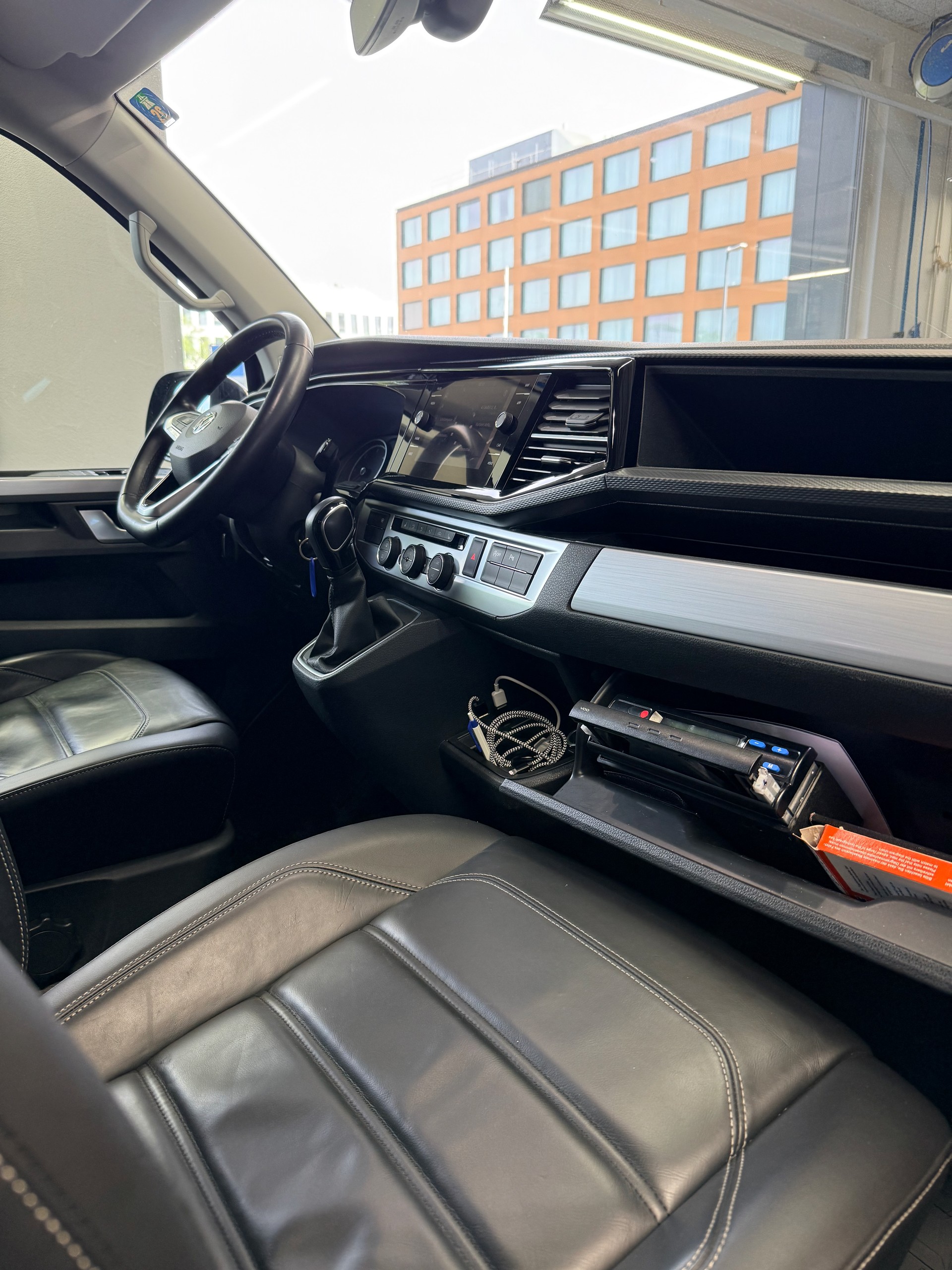 VW 2.0 TDI 150 Comfortline Edition DSG 4m-image-10
