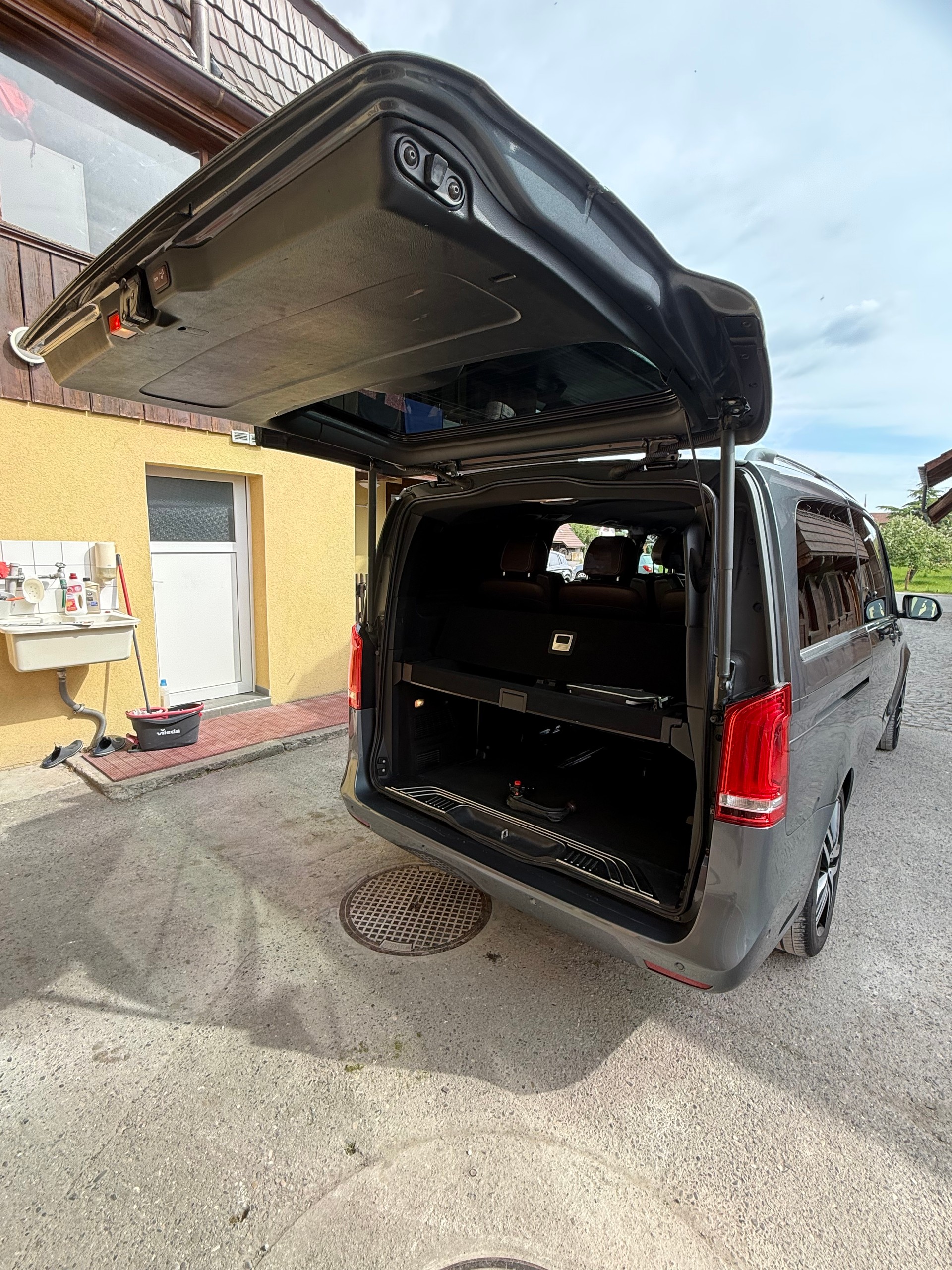 MERCEDES-BENZ V 250 BlueTEC Edition 1 lang 7G-Tronic-image-20