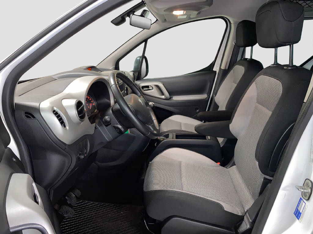 PEUGEOT Partner Tepee 1.6 HDI 112 PS Trendy Clim-image-5