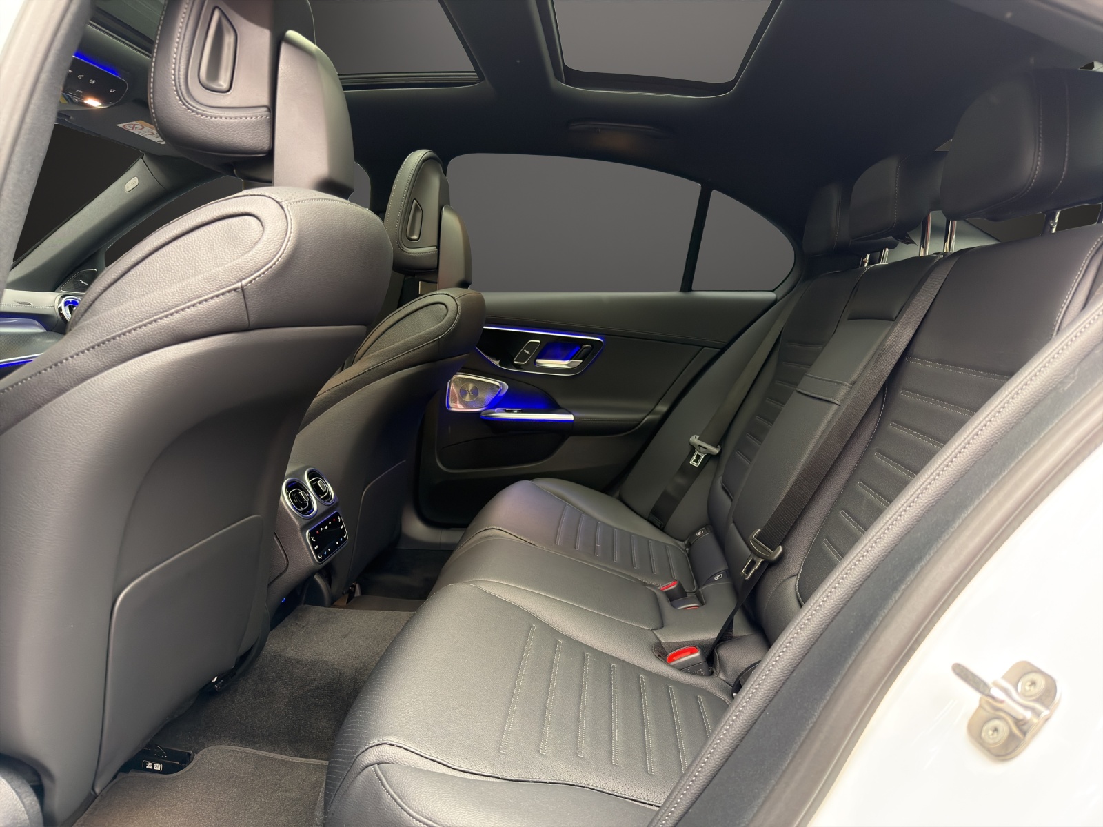 MERCEDES-BENZ C 220 d 4MATIC Limousine Swiss Star-image-10