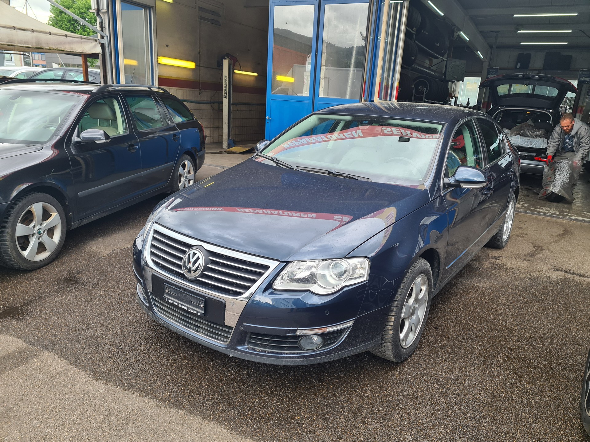 VW Passat 2.0 FSI Trendline 4Motion-image-0