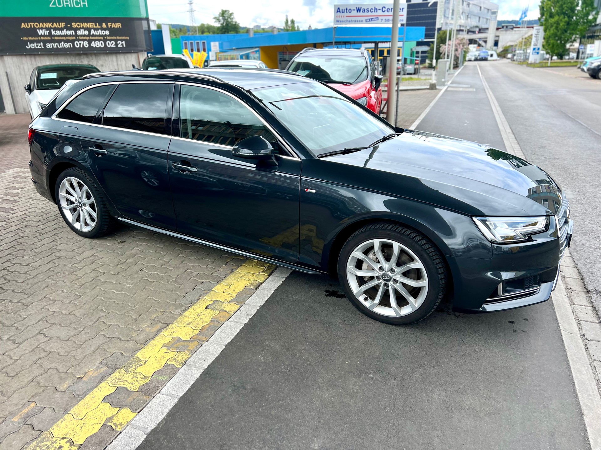 AUDI A4 Avant 2.0 TDI S-Line Sport quattro S-tronic-image-8