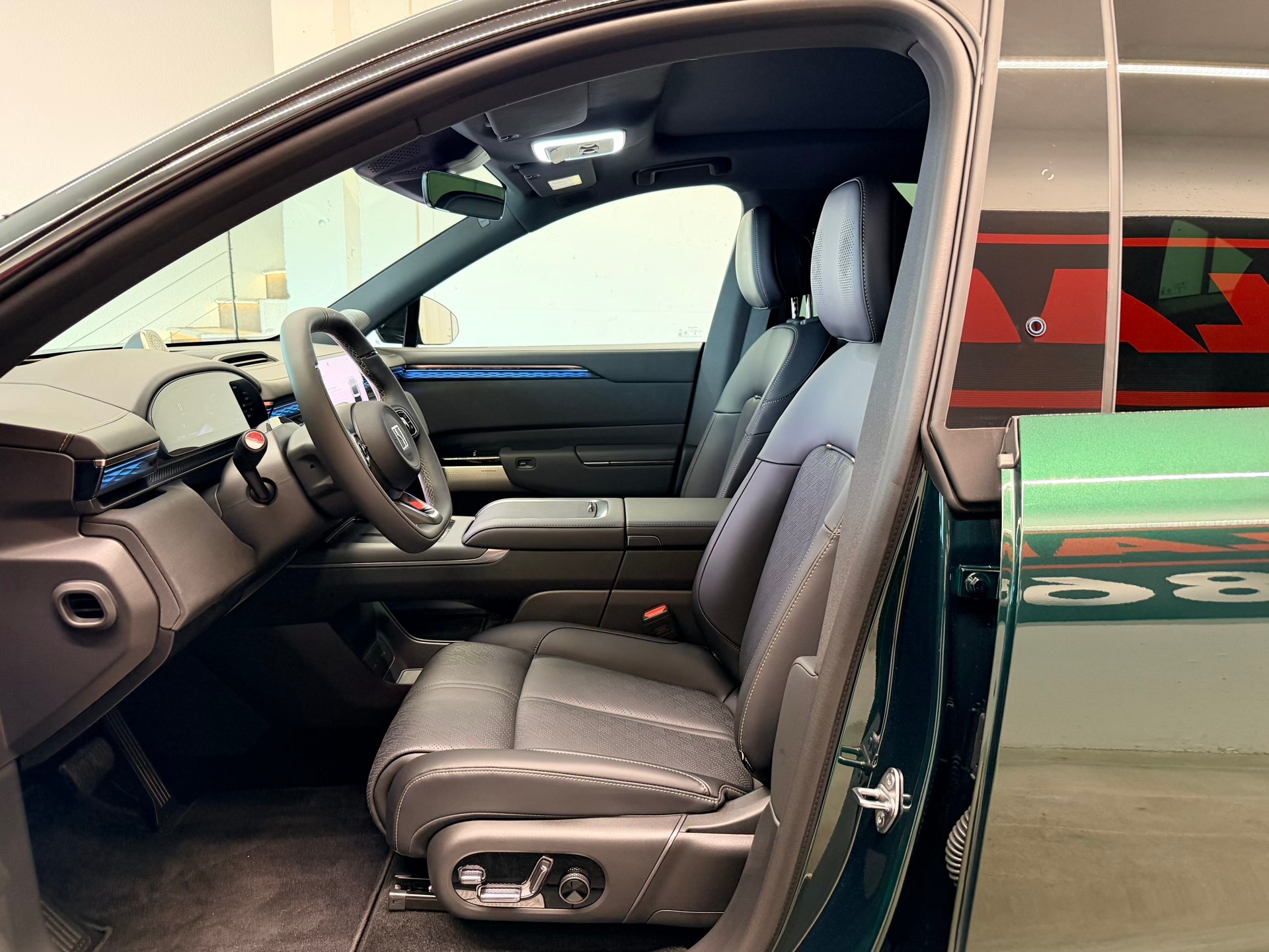 ZEEKR 7X 100kWh Privilege AWD-image-11