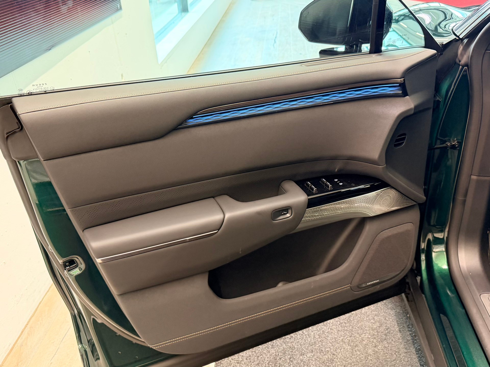ZEEKR 7X 100kWh Privilege AWD-image-10