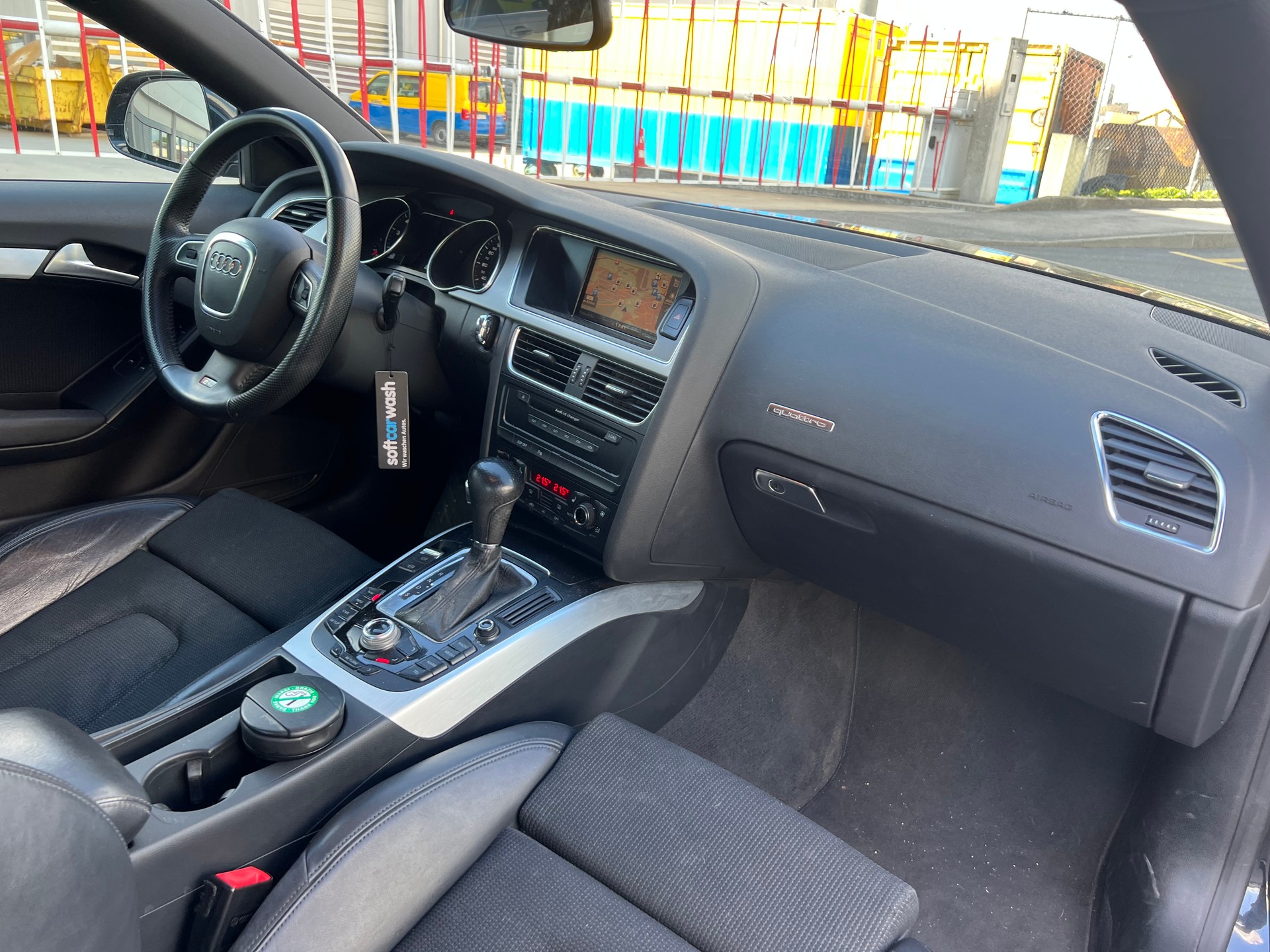 AUDI A5 Coupé 3.2 FSI multitronic-image-10