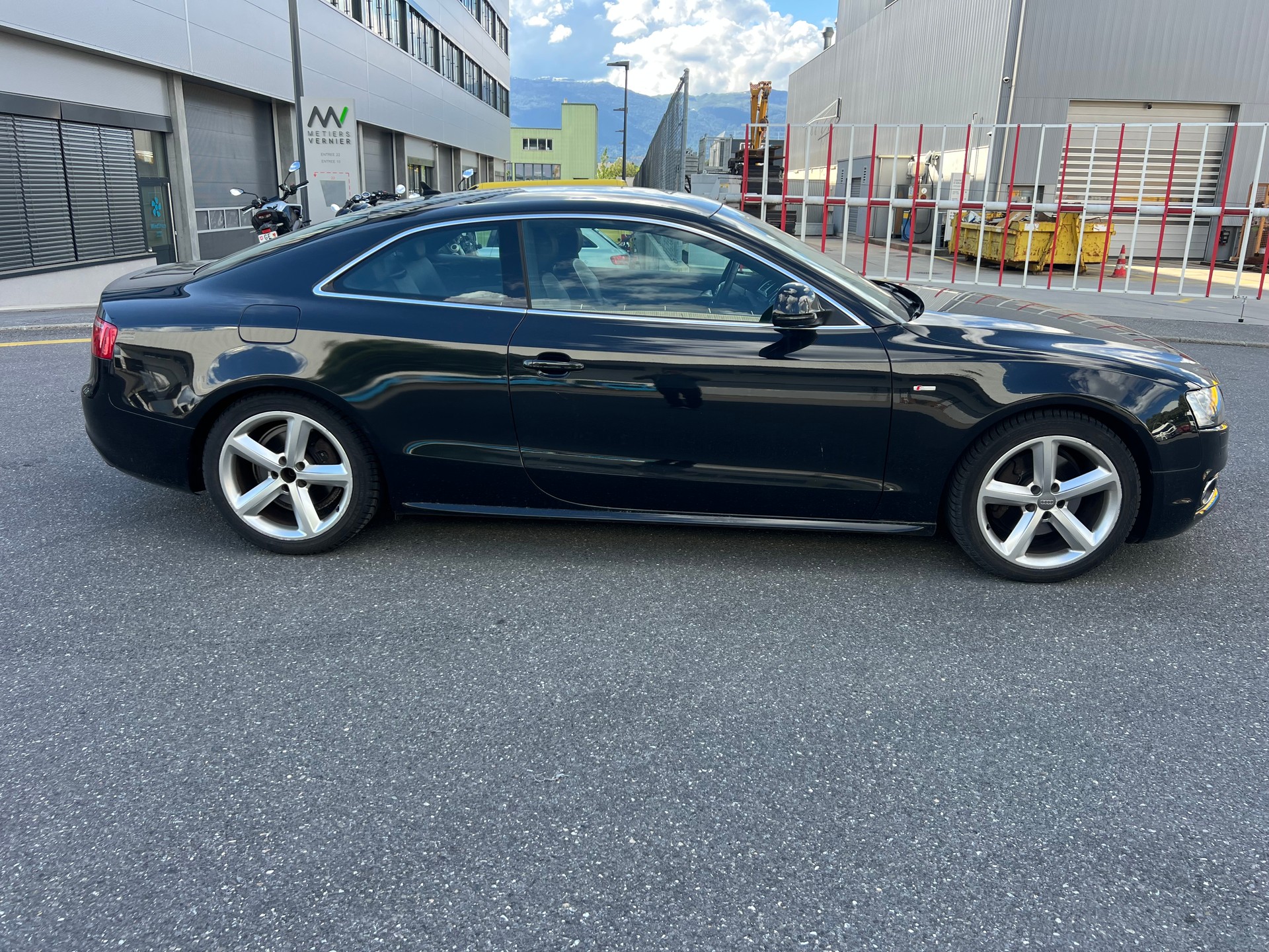 AUDI A5 Coupé 3.2 FSI multitronic-image-6