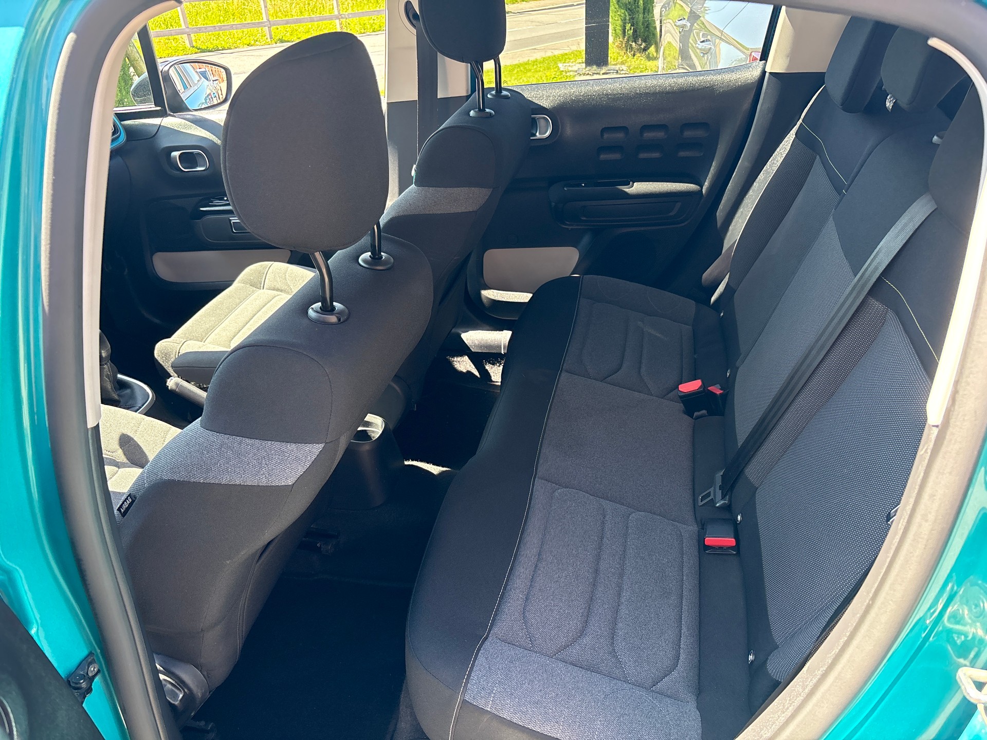 CITROEN C3 1.2i PureTech Feel-image-7