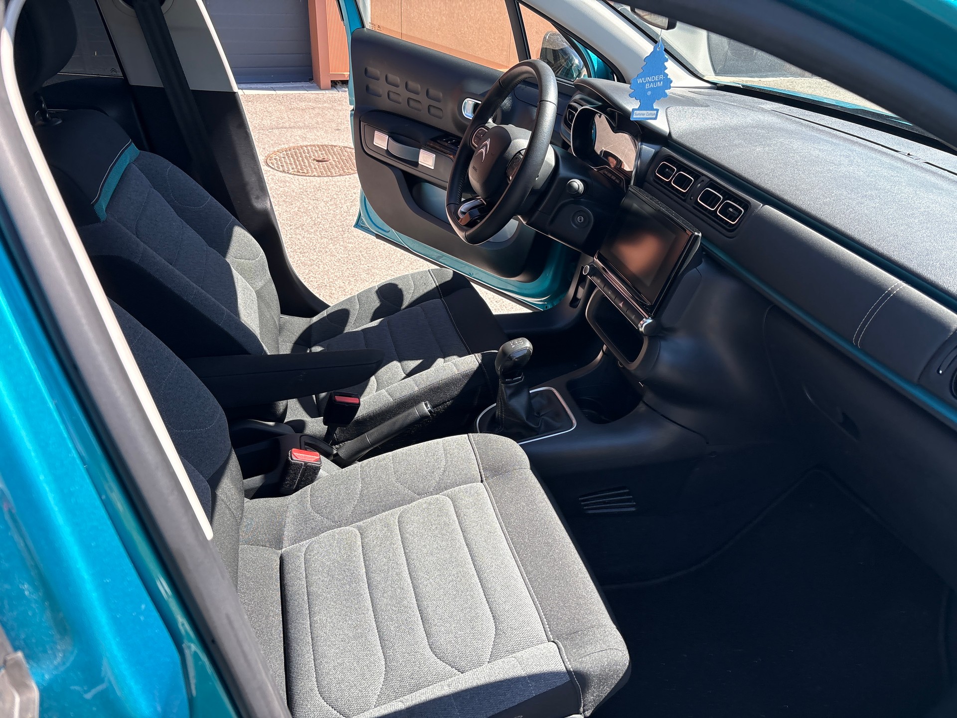 CITROEN C3 1.2i PureTech Feel-image-6