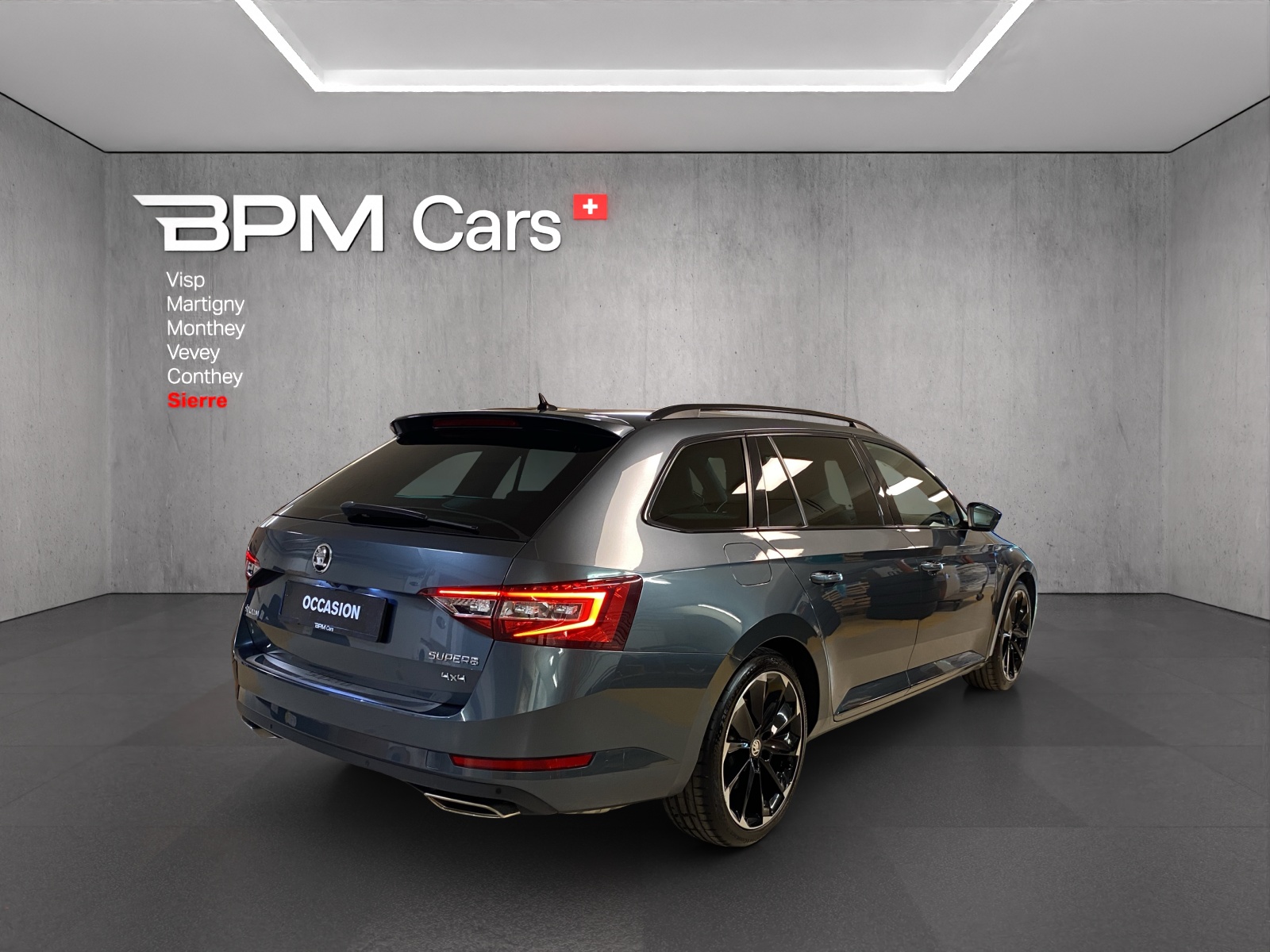 SKODA Superb Combi 2.0 TSI SportLine+ DSG 4x4-showroom-element-1