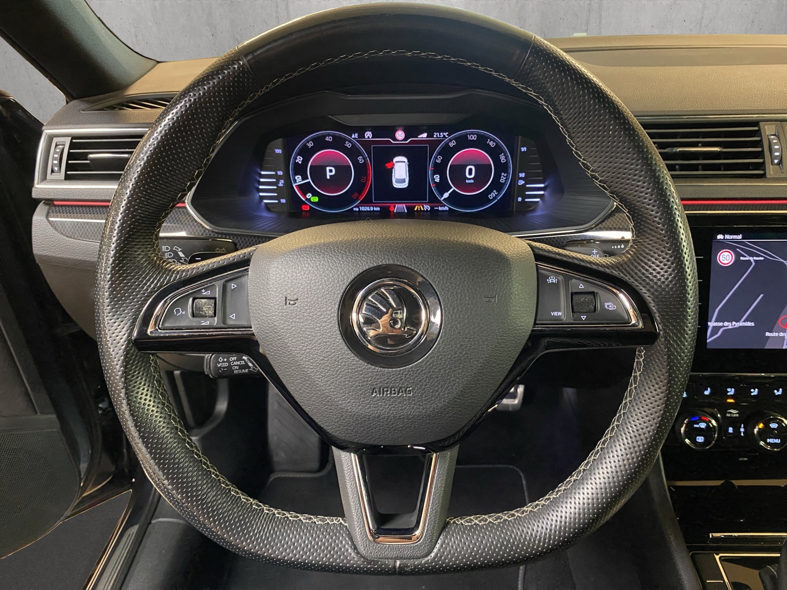 SKODA Superb Combi 2.0 TSI SportLine+ DSG 4x4-image-9