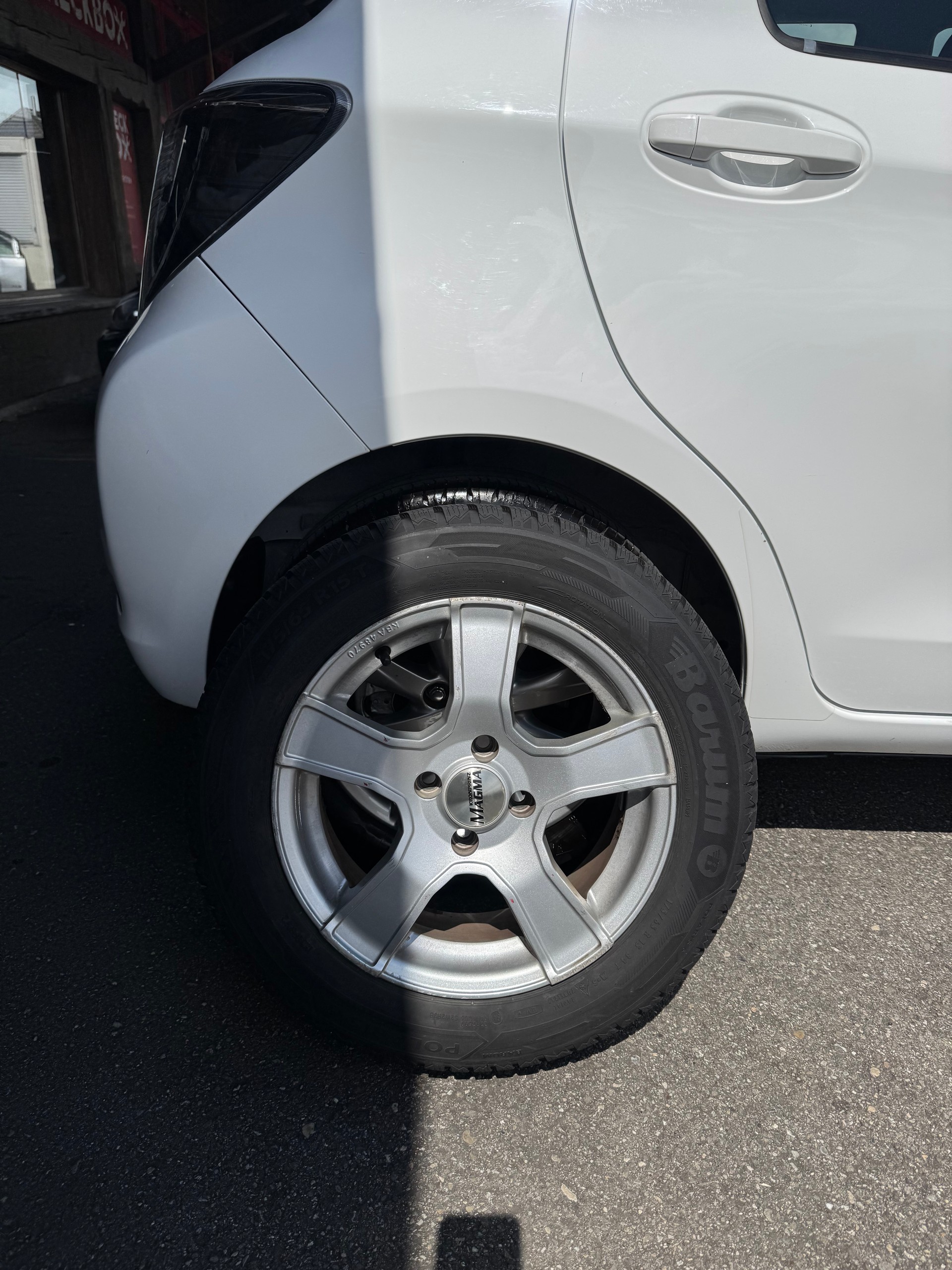 TOYOTA Yaris 1.5 VVT-i Hybrid Sol CVT-image-13