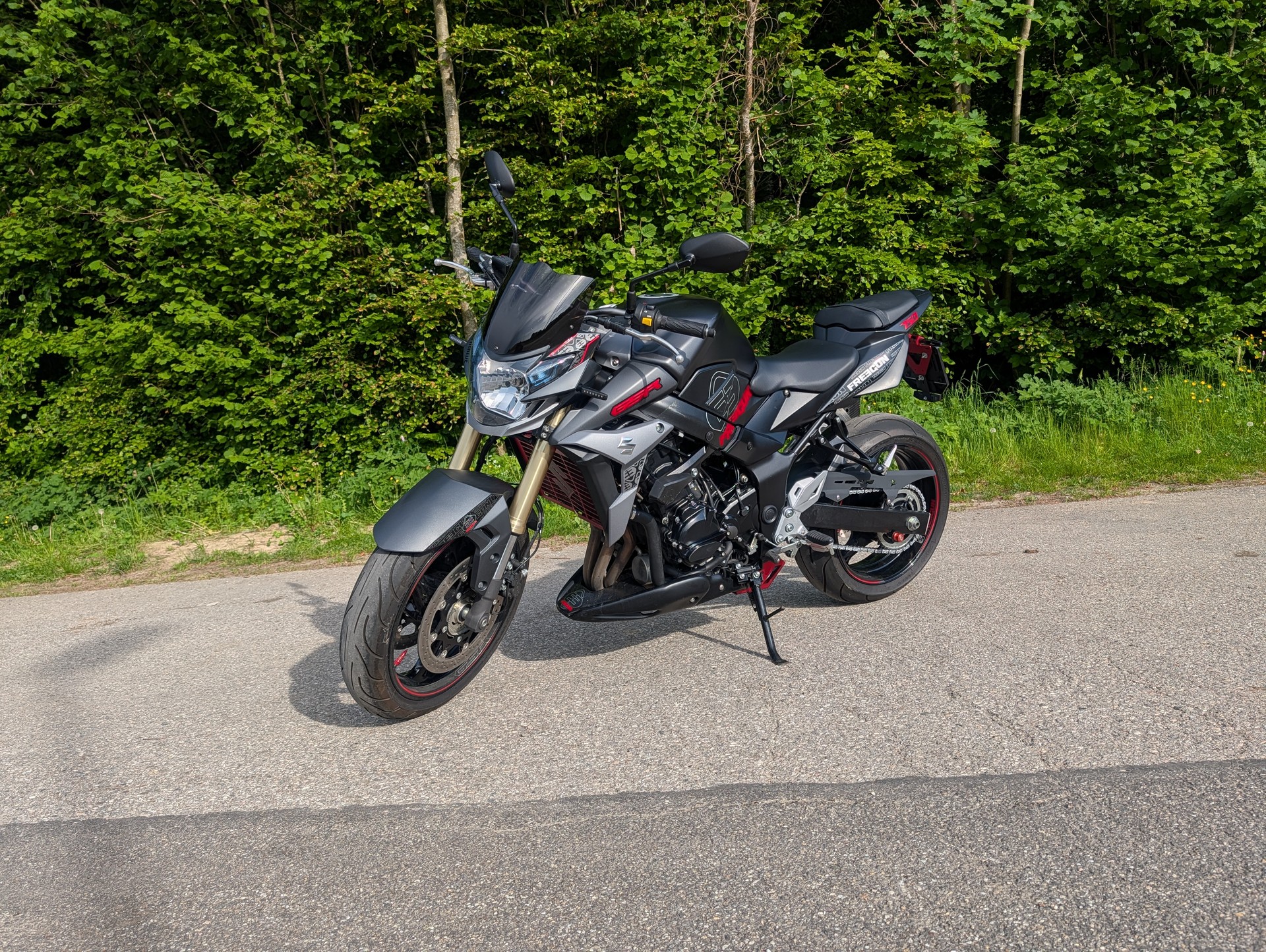 SUZUKI GSR 750 ABS Freegun (35kW)-image-2