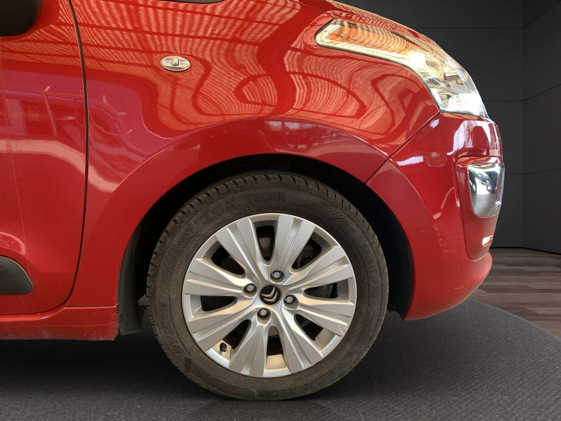 CITROEN C3 Picasso 1.6 HDi 115 Exclusive-image-4