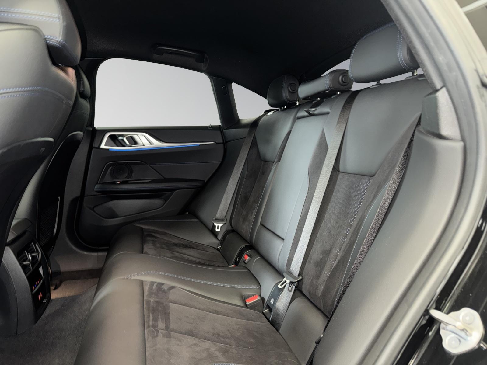 BMW i4 eDrive40-image-9