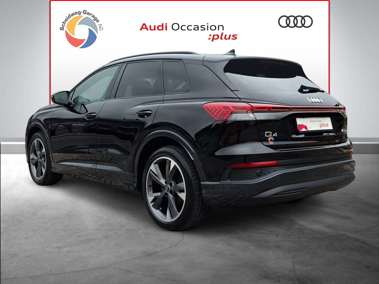 AUDI Q4 e-tron 45 quattro-image-12