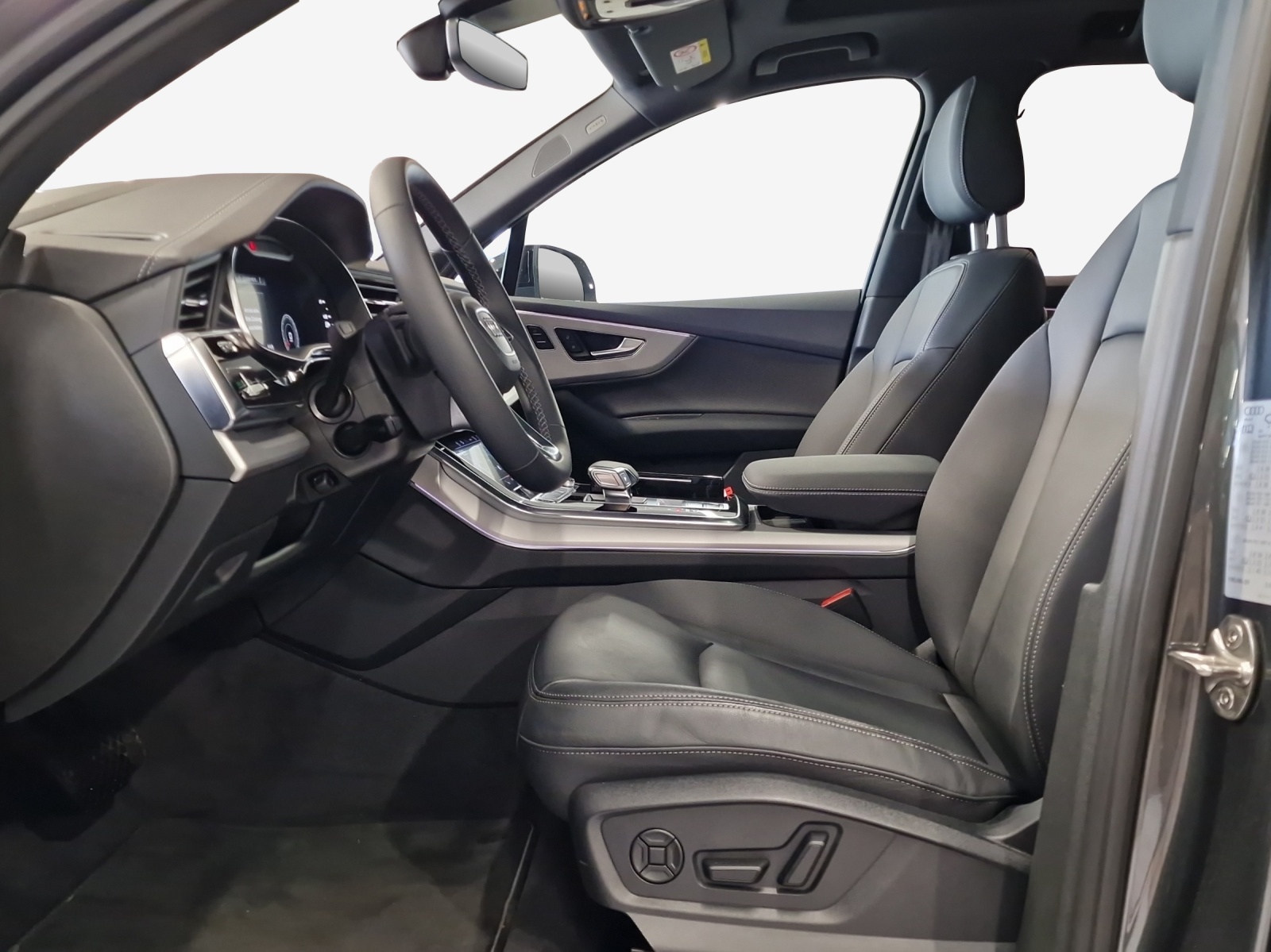 AUDI Q7 SUV S line business TDI quattro 210 kW tiptronic-image-17