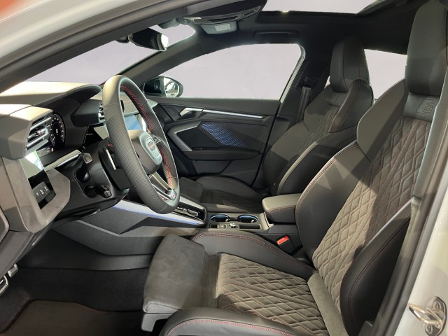 AUDI A3 Sportback TFSI e 200 kW S line Attraction S tronic-image-9
